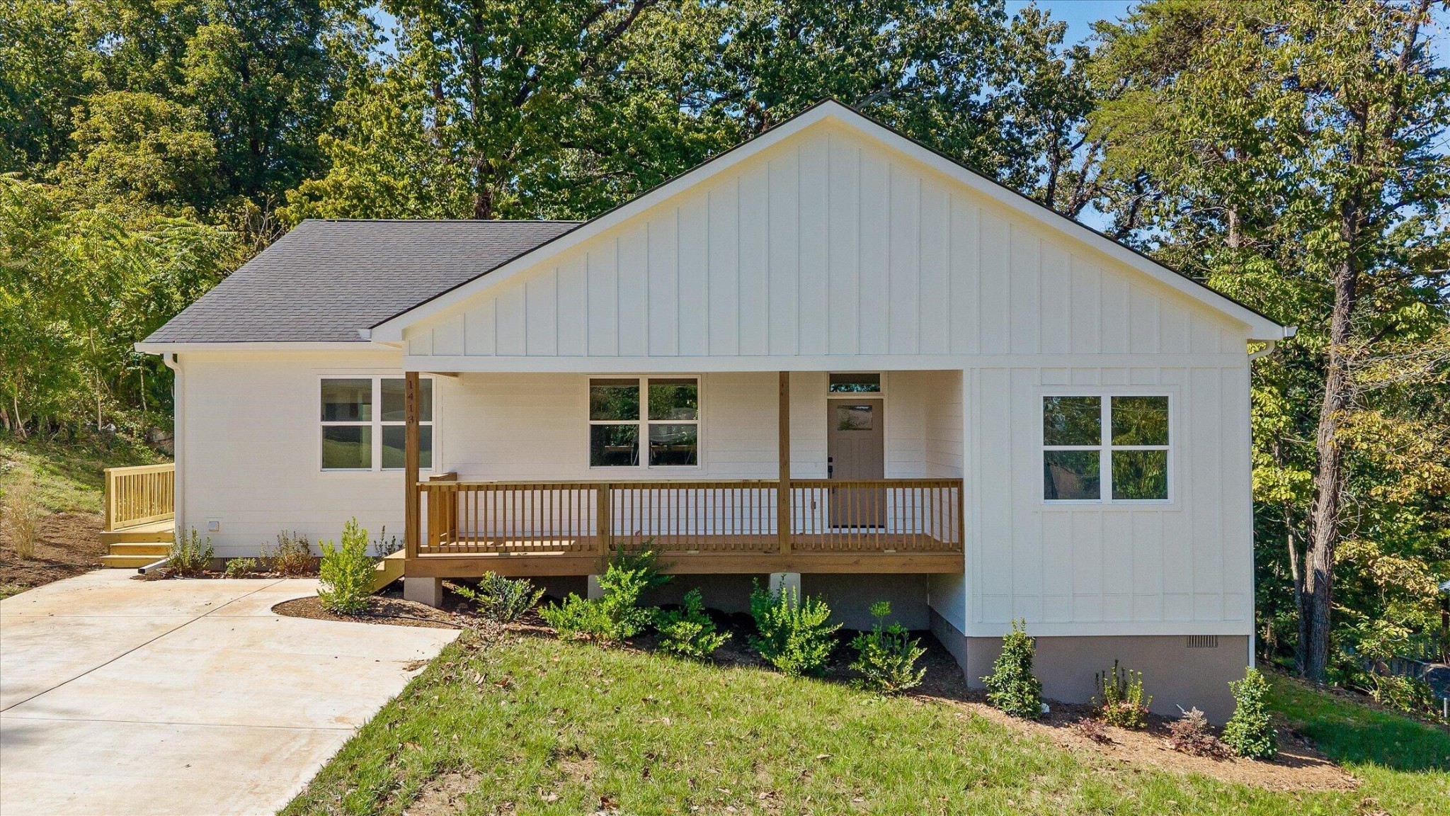 1413 Melody Lane Property Photo 1