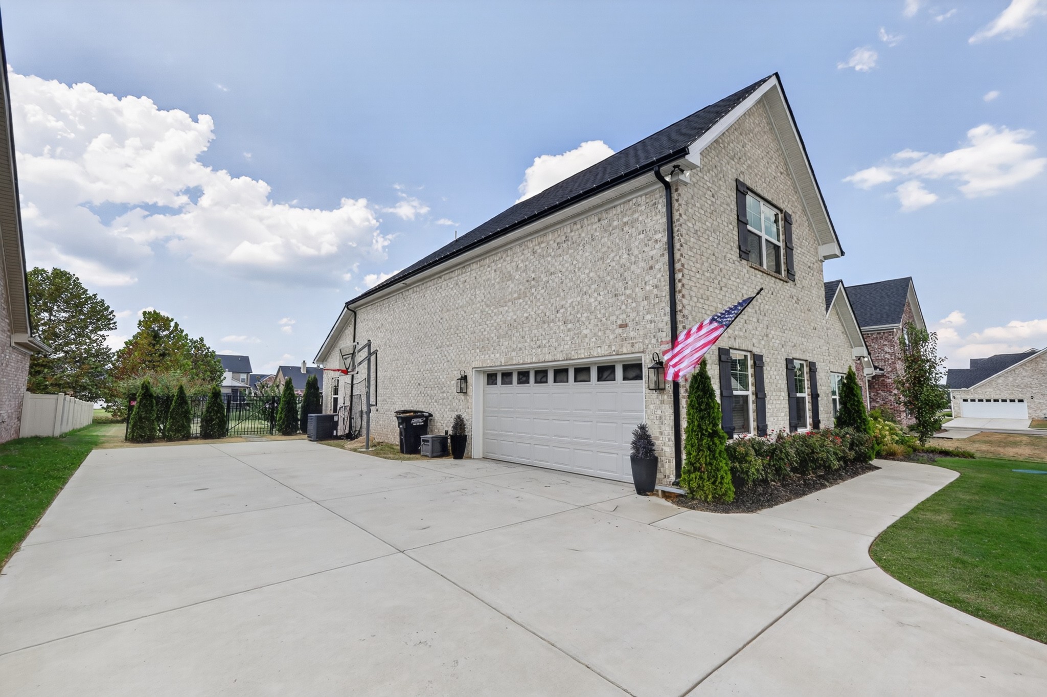 604 Hawkeye Ct Property Photo 45