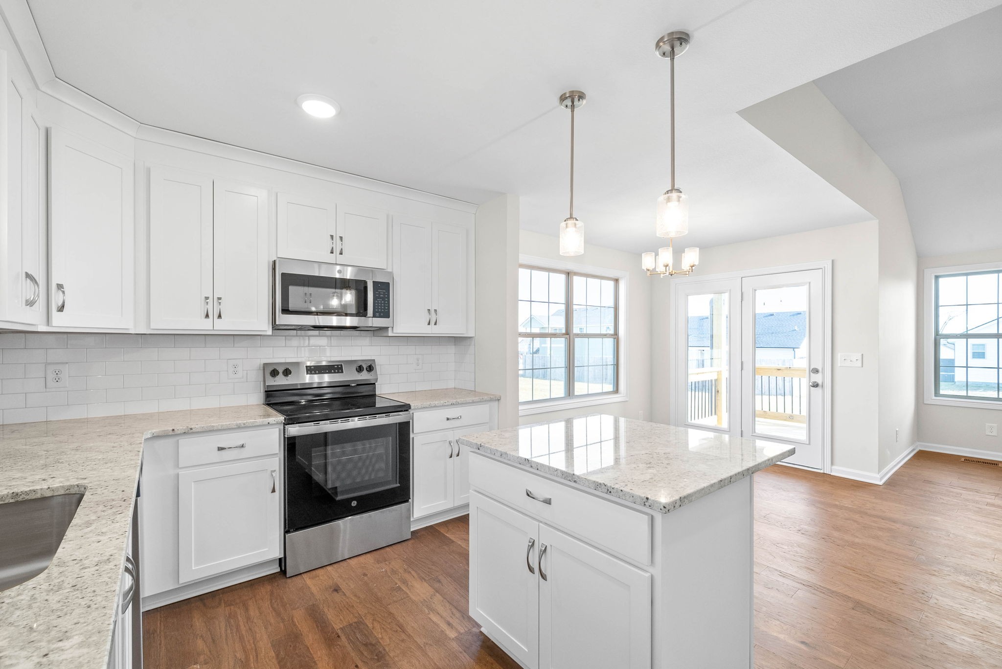 1498 Hallies Way Property Photo 10