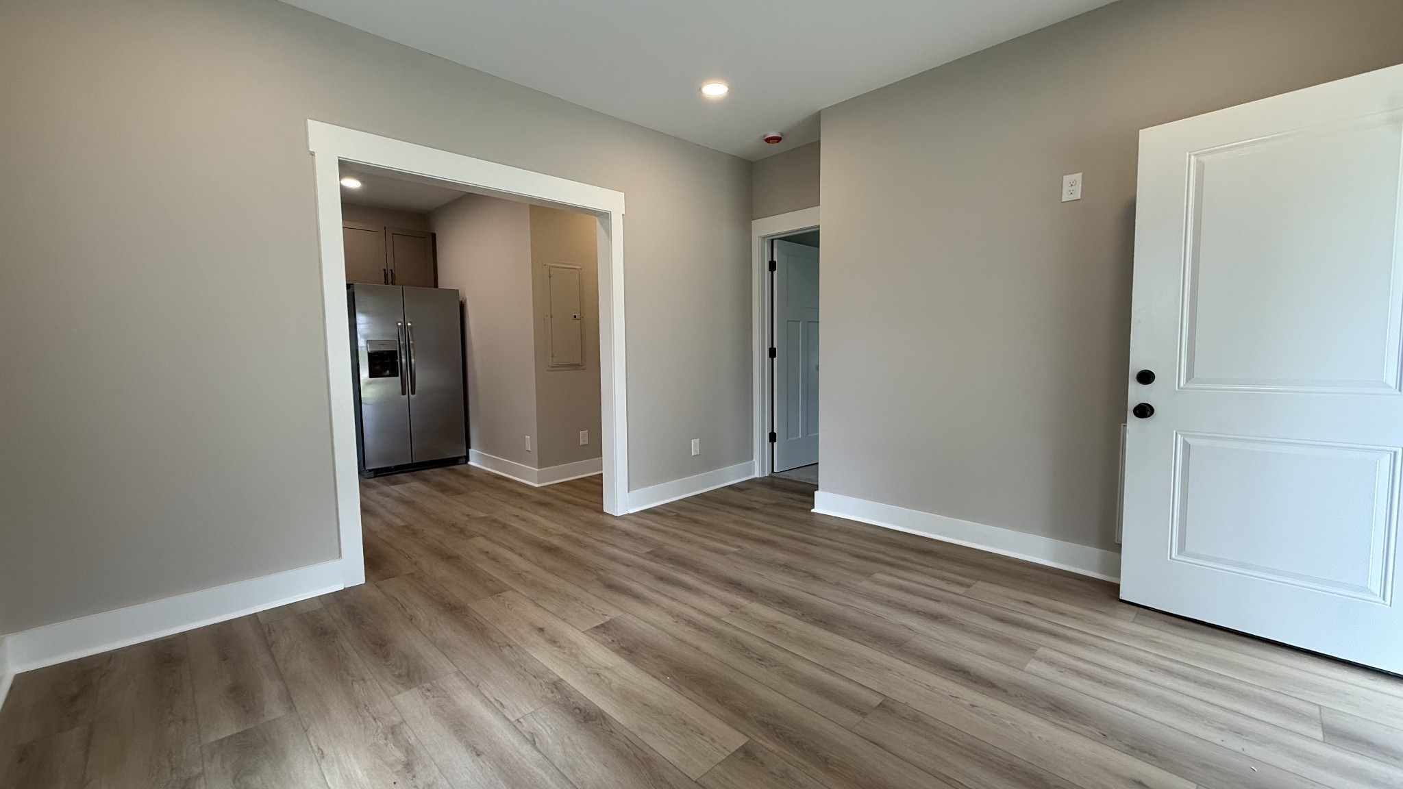1225 N Spring St Property Photo 6