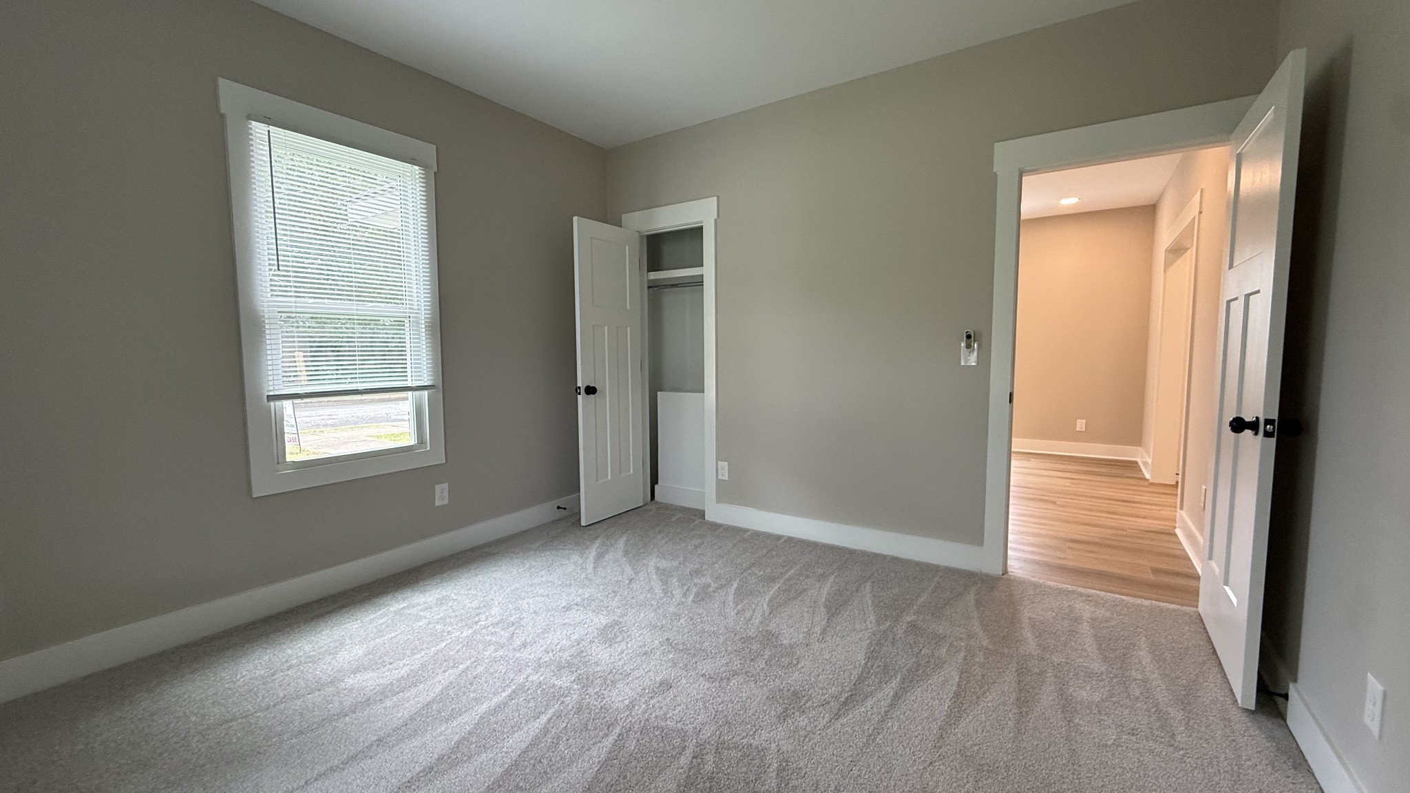 1225 N Spring St Property Photo 15
