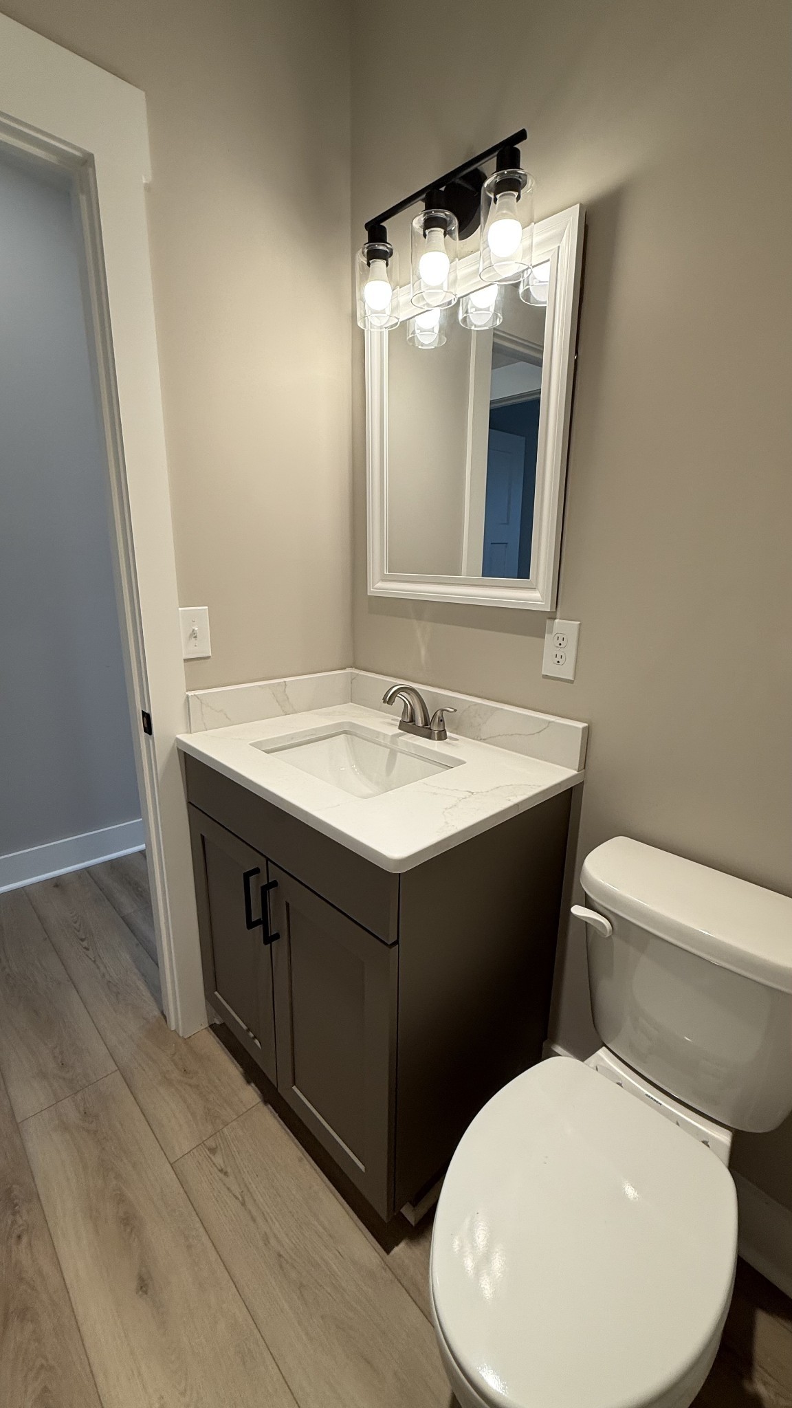 1225 N Spring St Property Photo 19