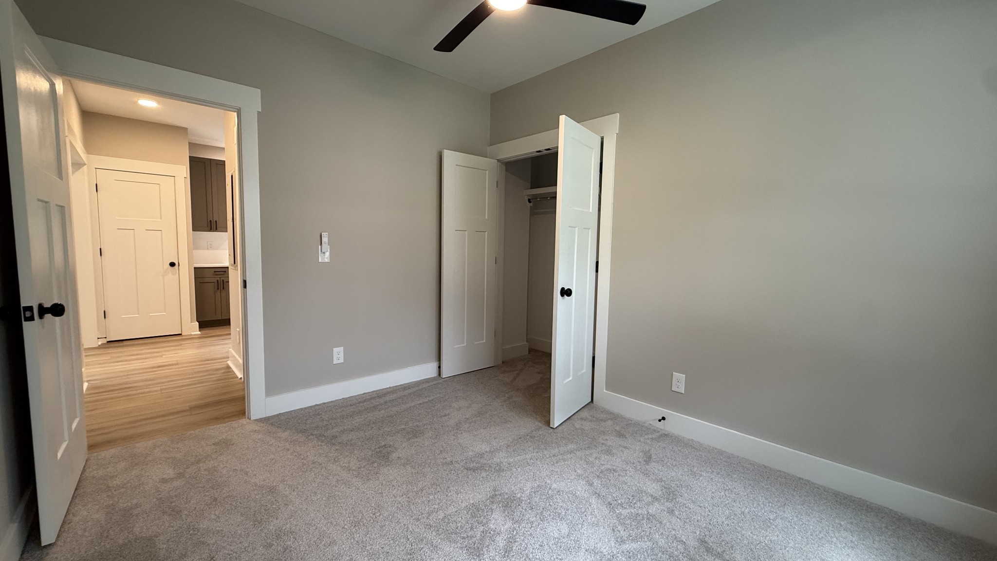1225 N Spring St Property Photo 23