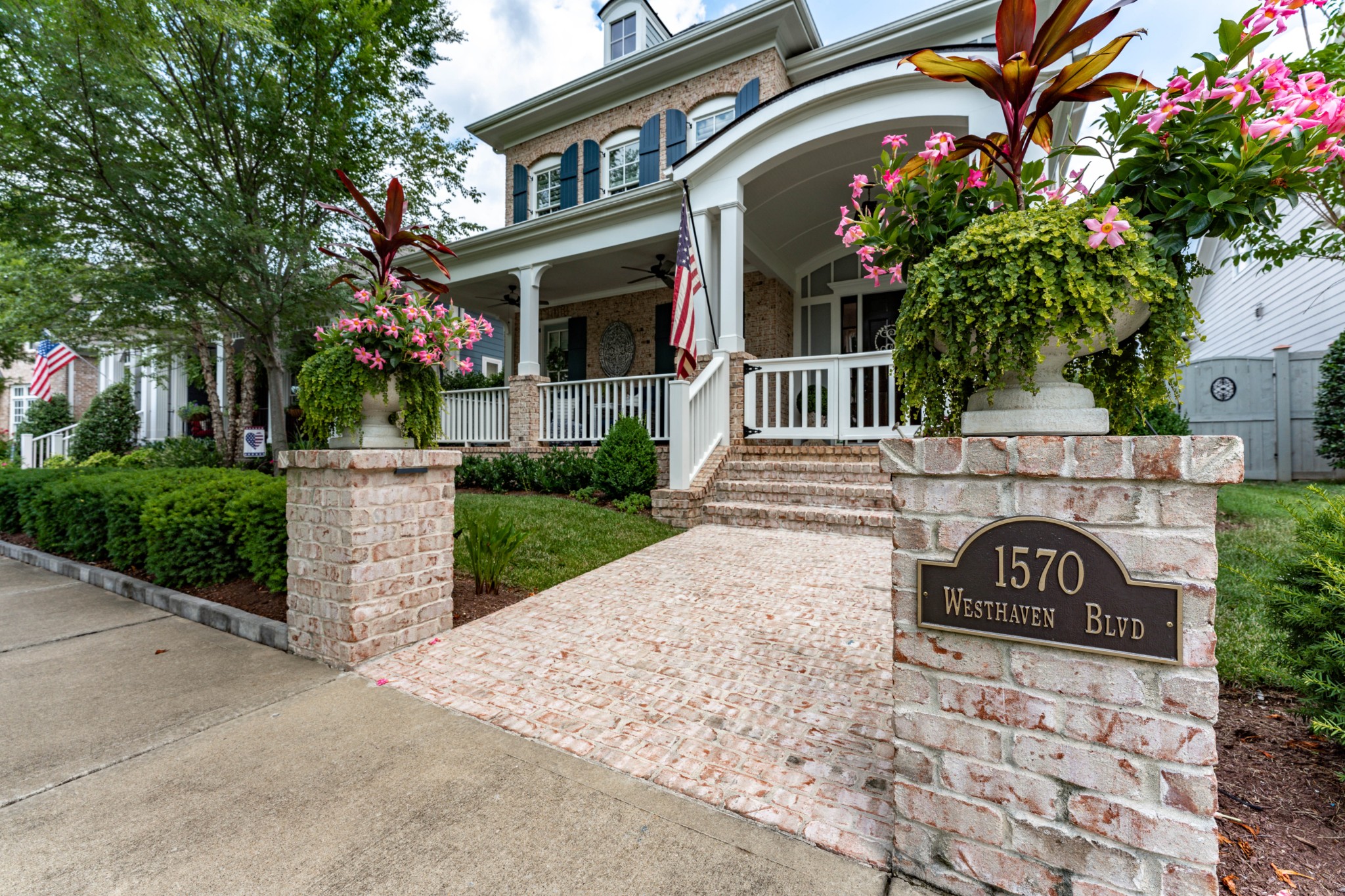 1570 Westhaven Blvd Property Photo 1