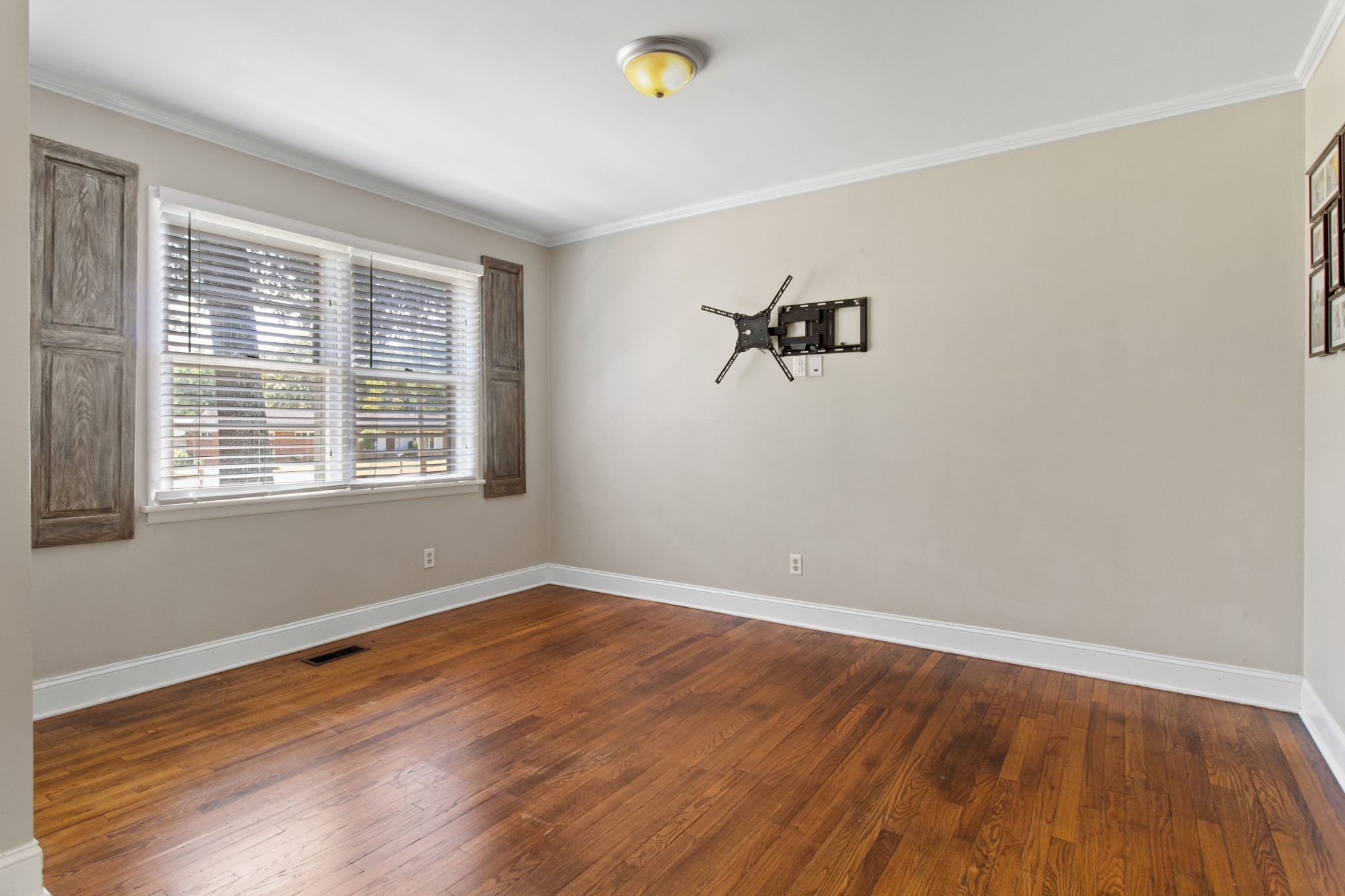 608 Bragg Cir Property Photo 27