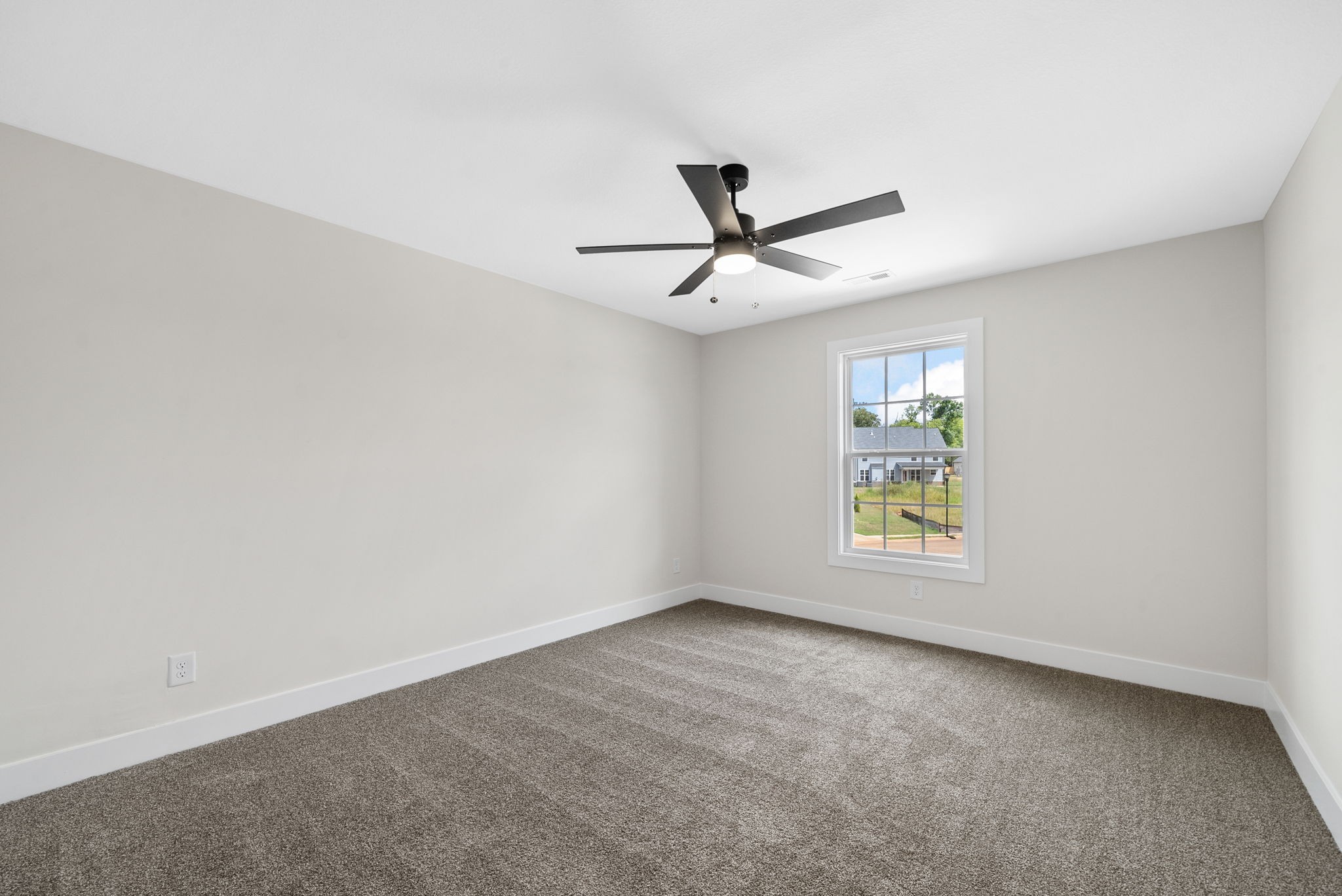 126 Sweet Clover Ct Property Photo 24