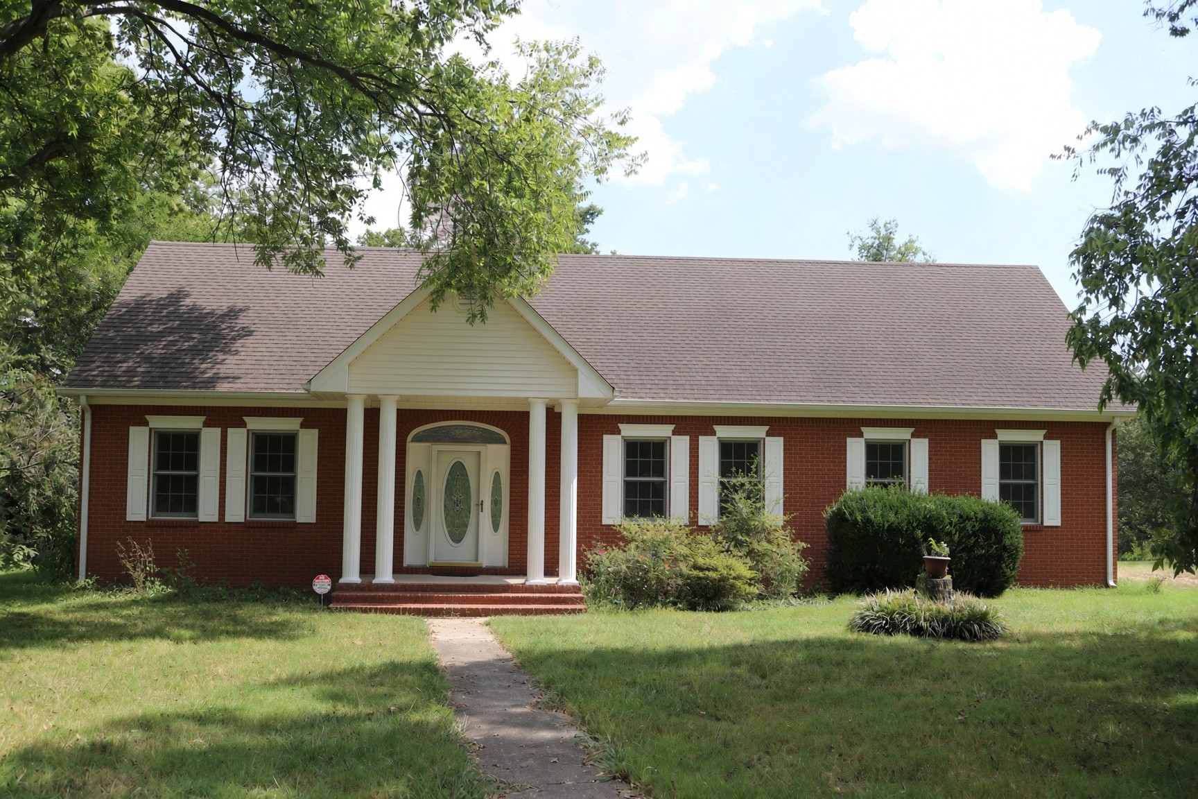 1019 Hilton Ln Property Photo 1
