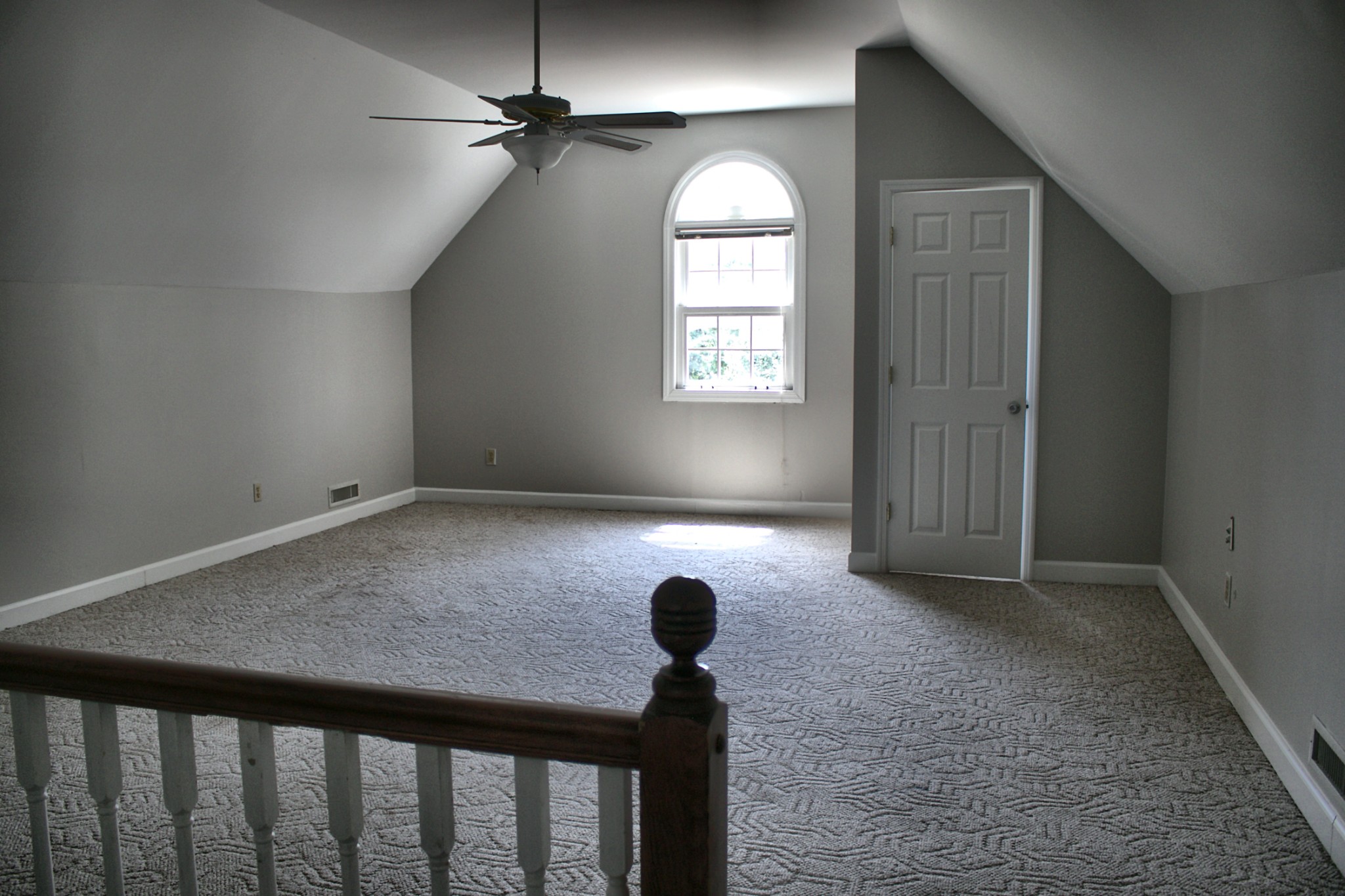 1019 Hilton Ln Property Photo 2