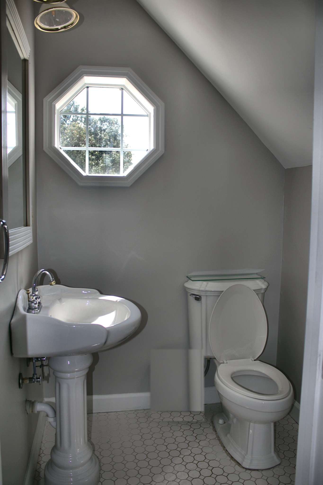 1019 Hilton Ln Property Photo 5
