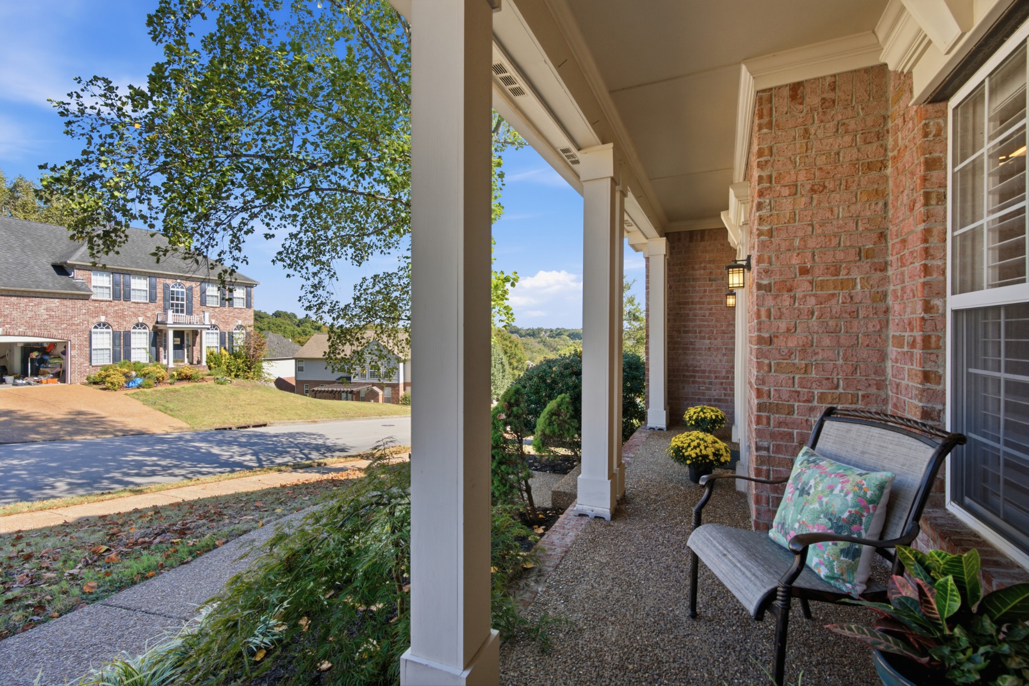 6965 Stone Run Dr Property Photo 4