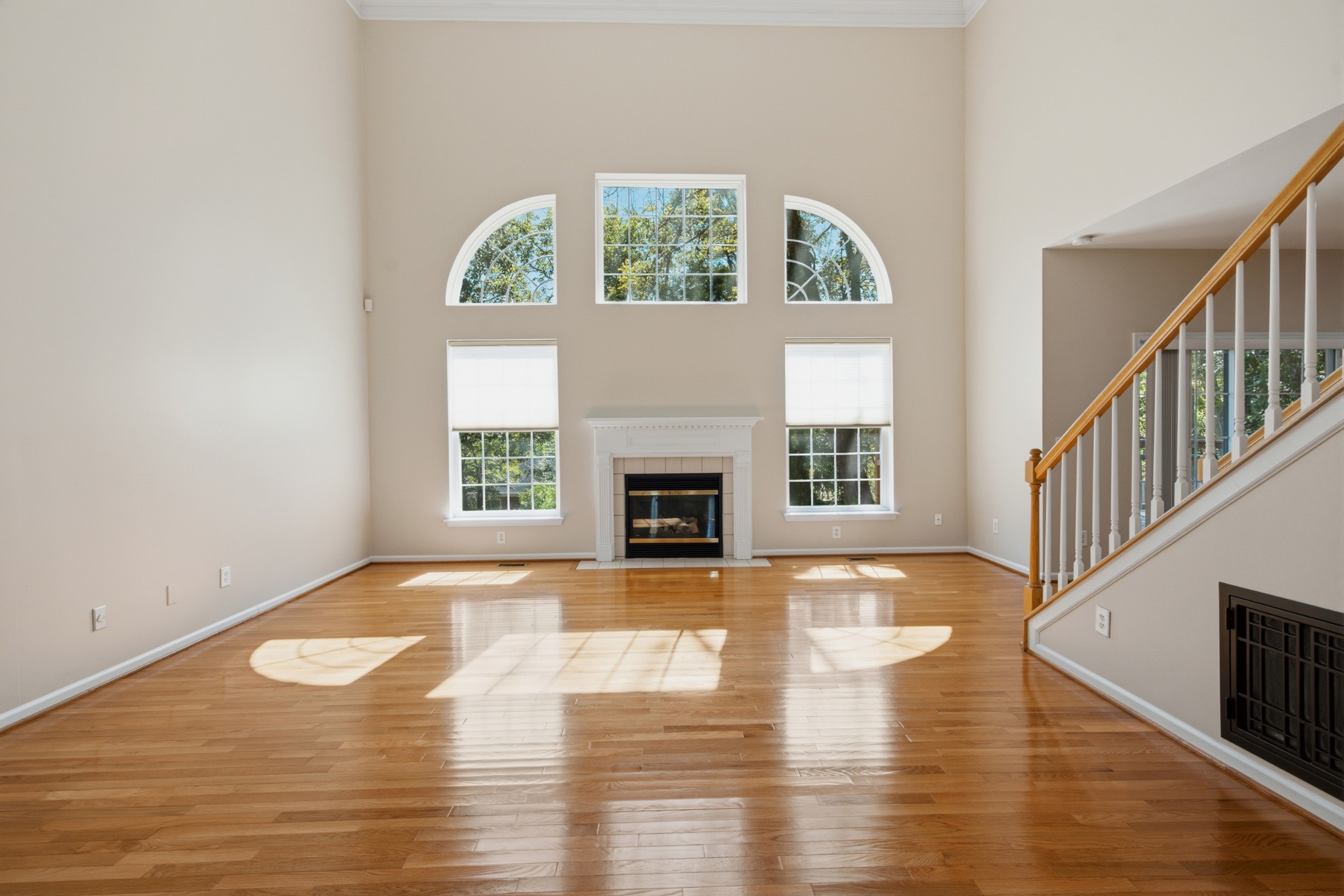 6965 Stone Run Dr Property Photo 6