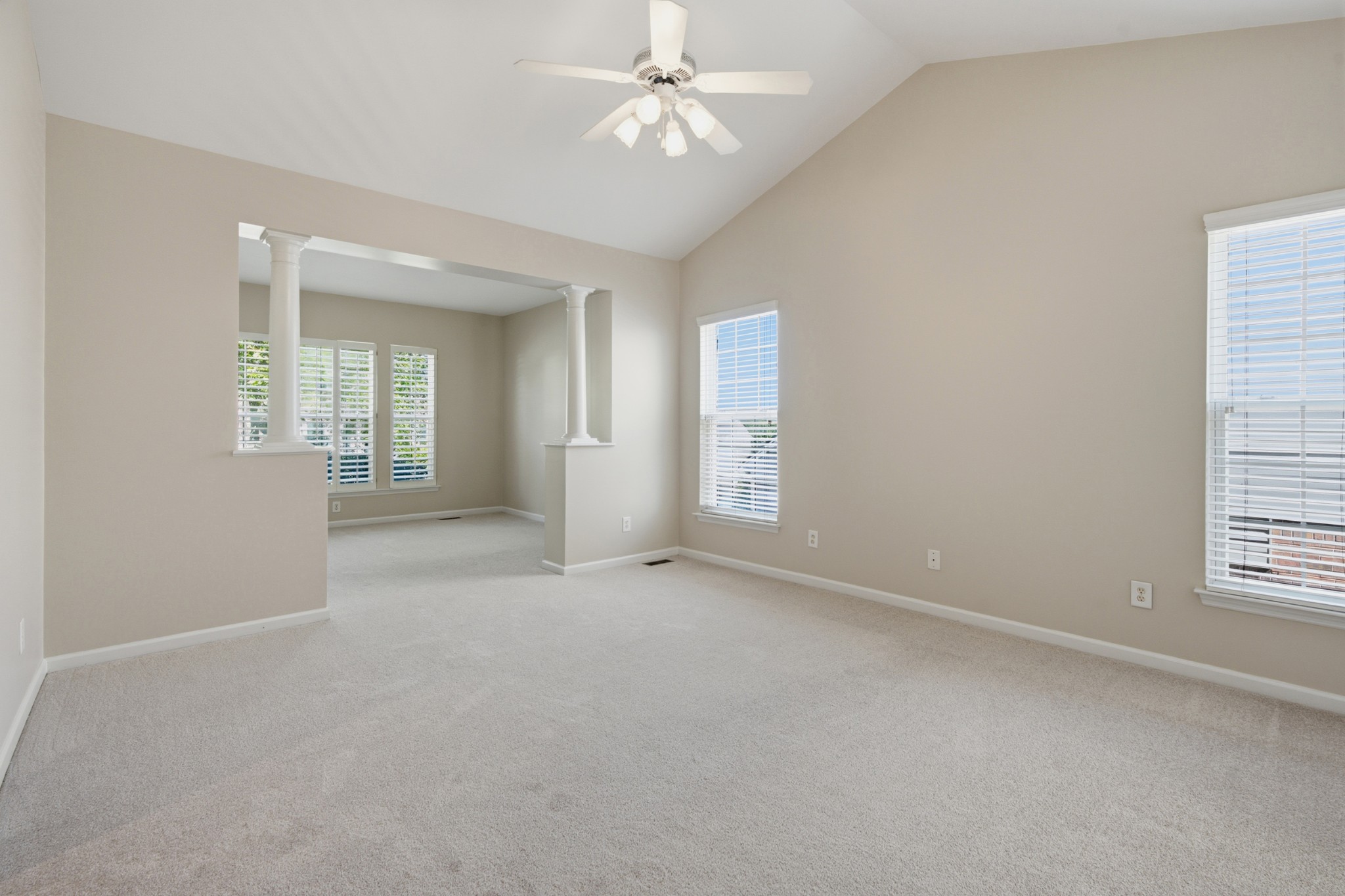 6965 Stone Run Dr Property Photo 17