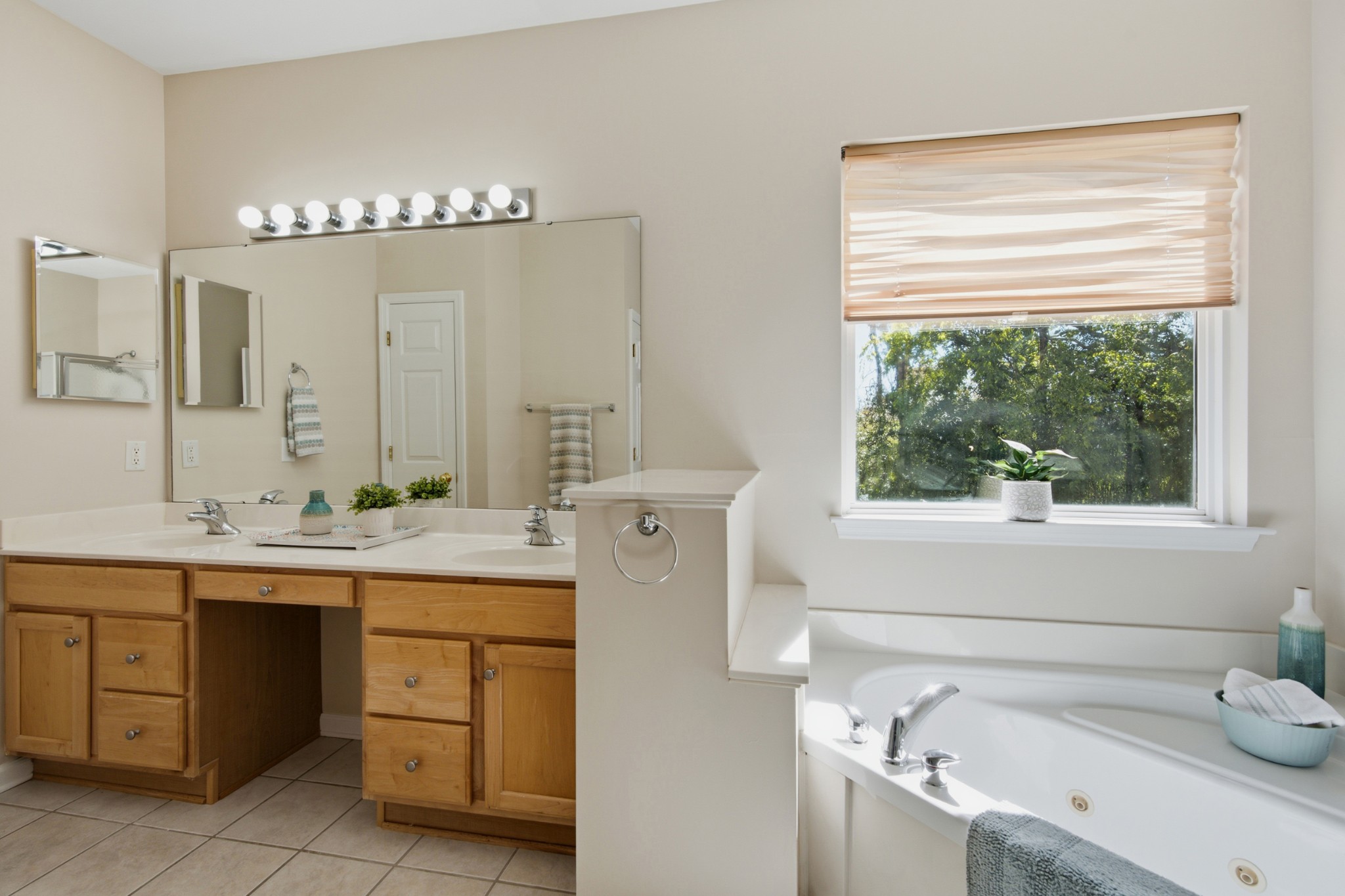 6965 Stone Run Dr Property Photo 21