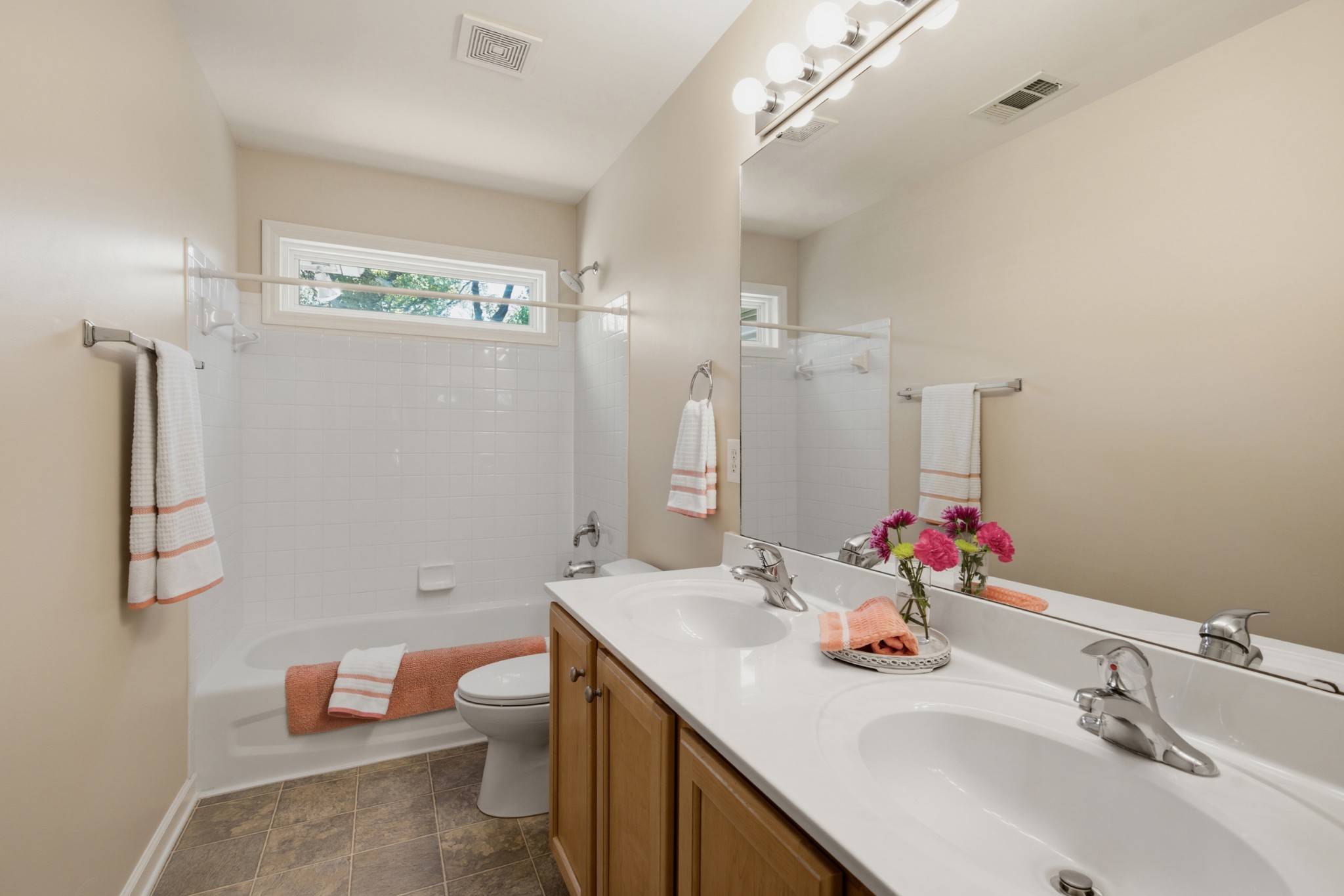 6965 Stone Run Dr Property Photo 26