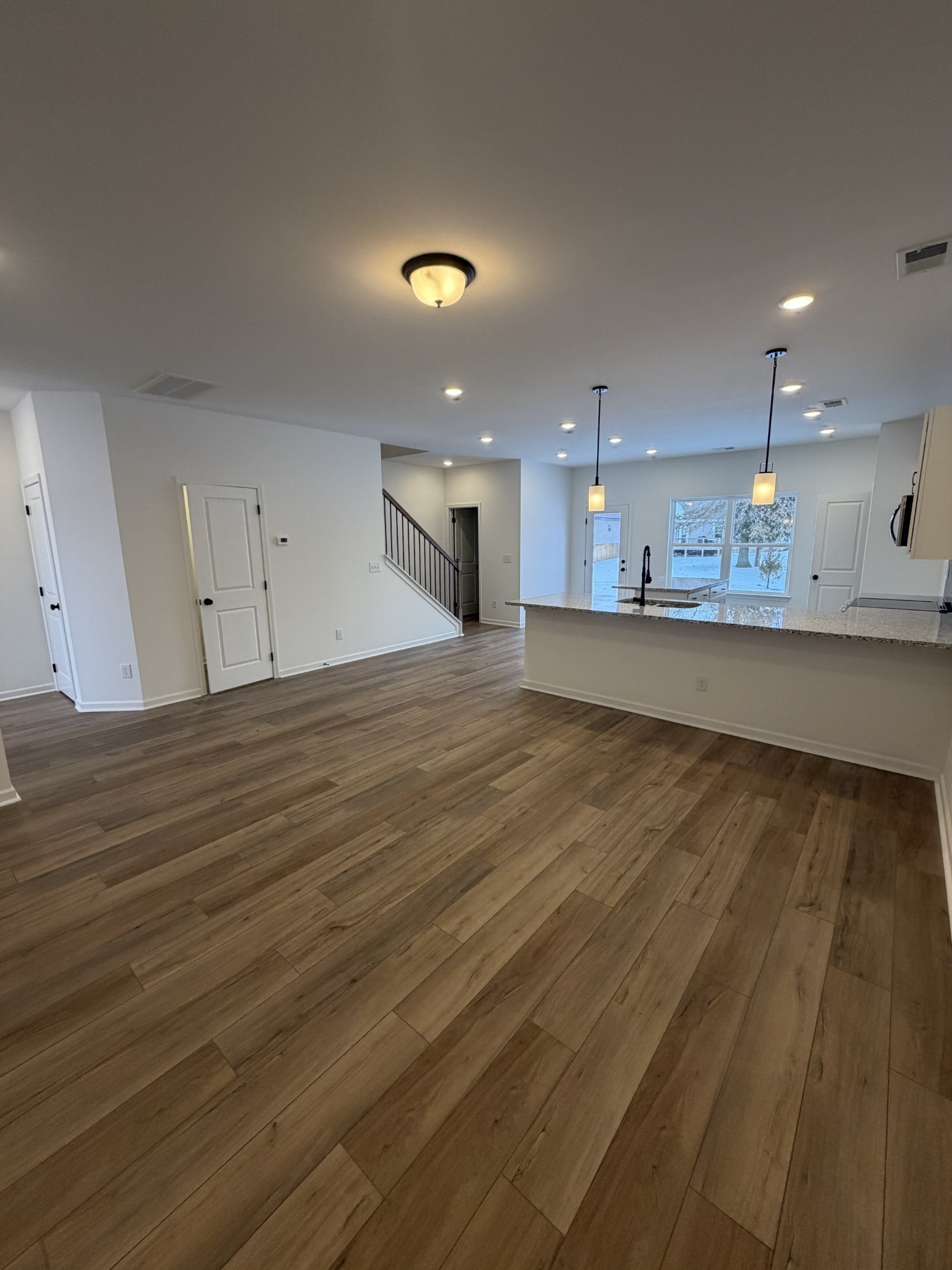303 Oakfield Lane Property Photo 4