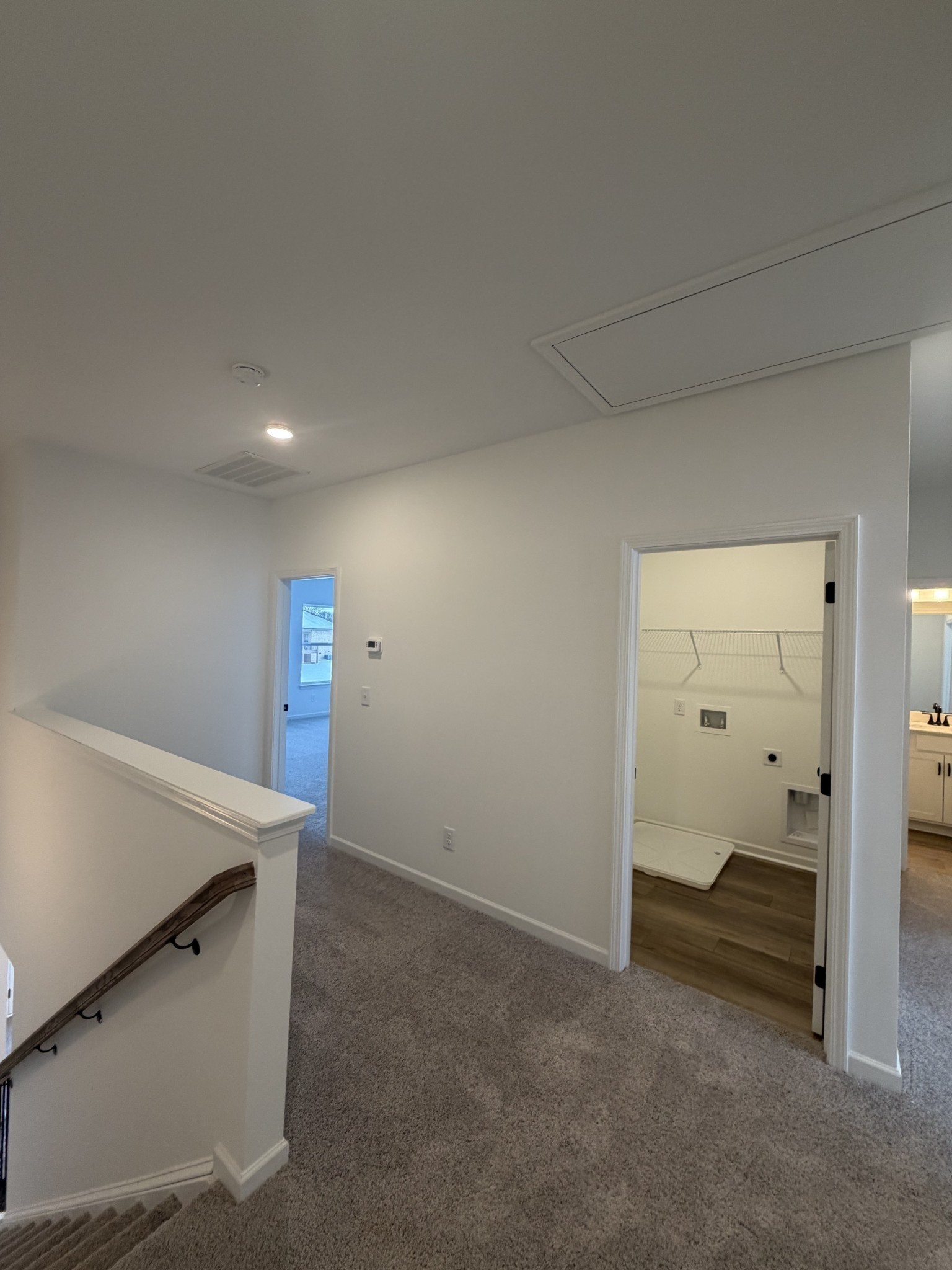 303 Oakfield Lane Property Photo 10