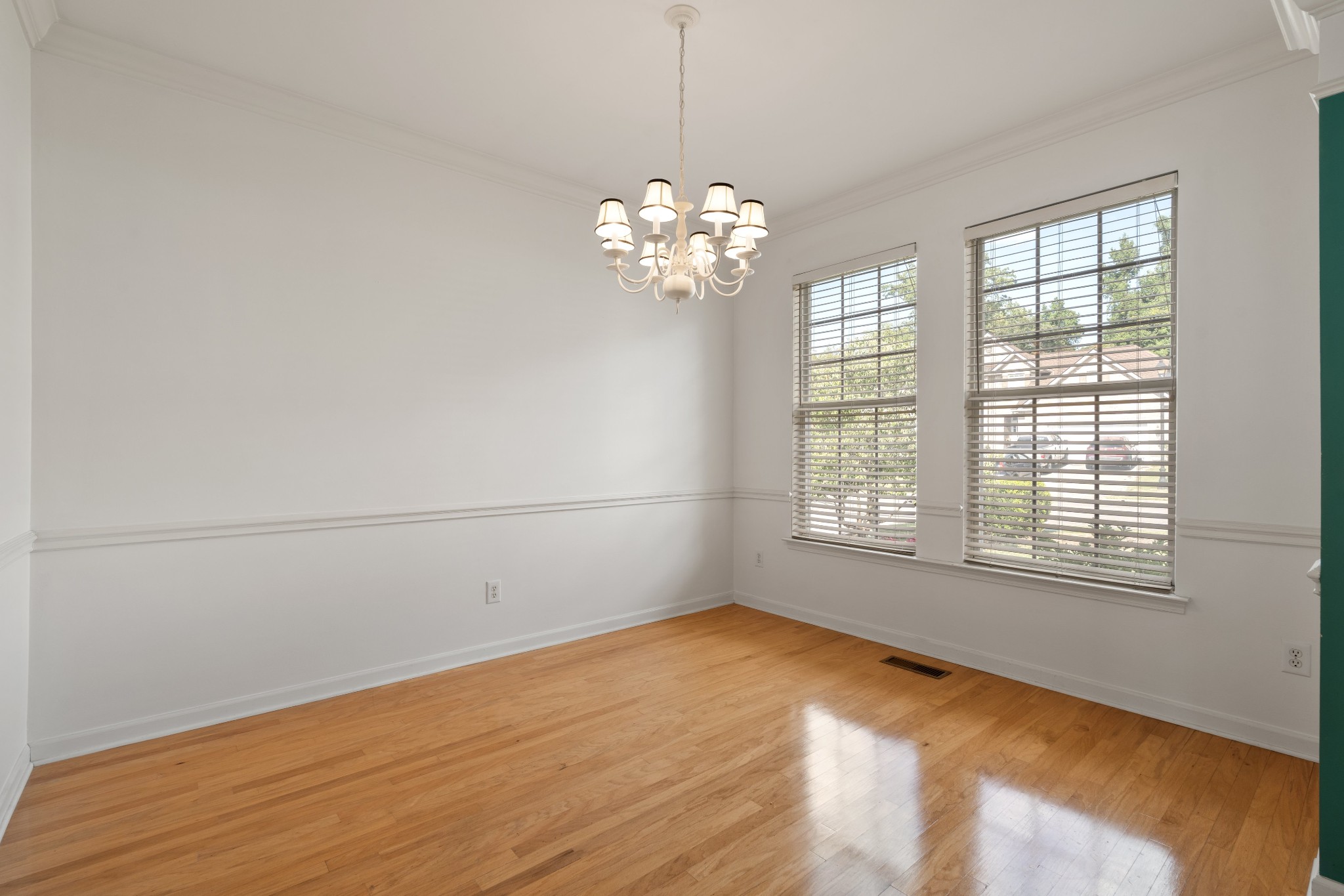 1405 Jackson Pl Property Photo 6