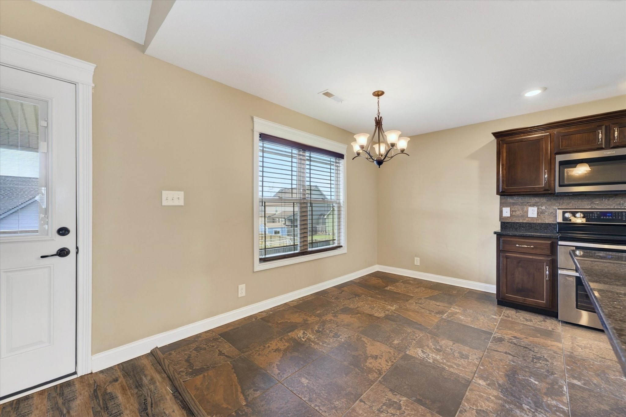 3876 Maliki Dr Property Photo 12