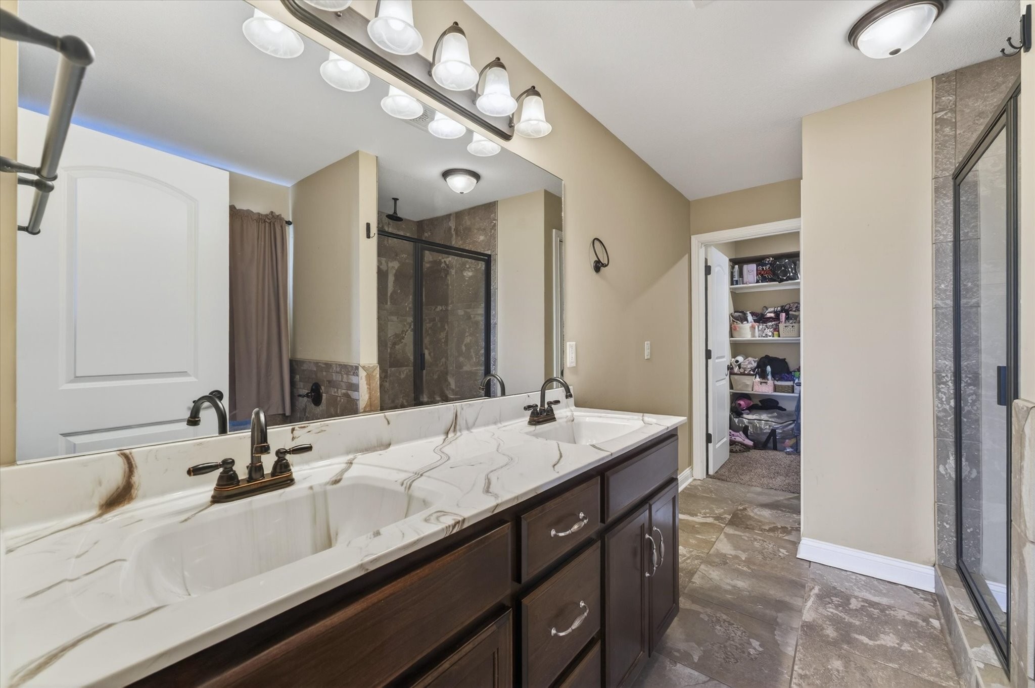 3876 Maliki Dr Property Photo 20