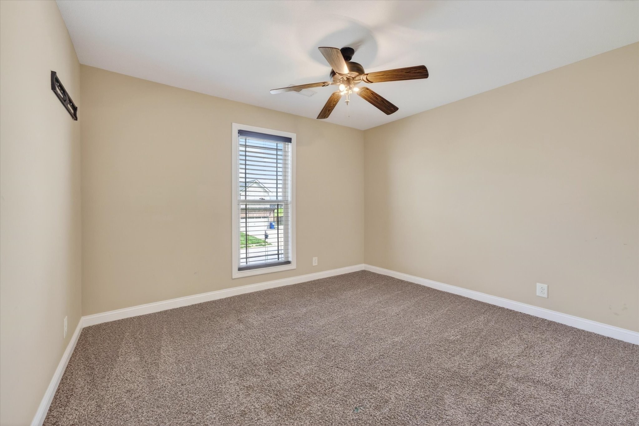 3876 Maliki Dr Property Photo 23