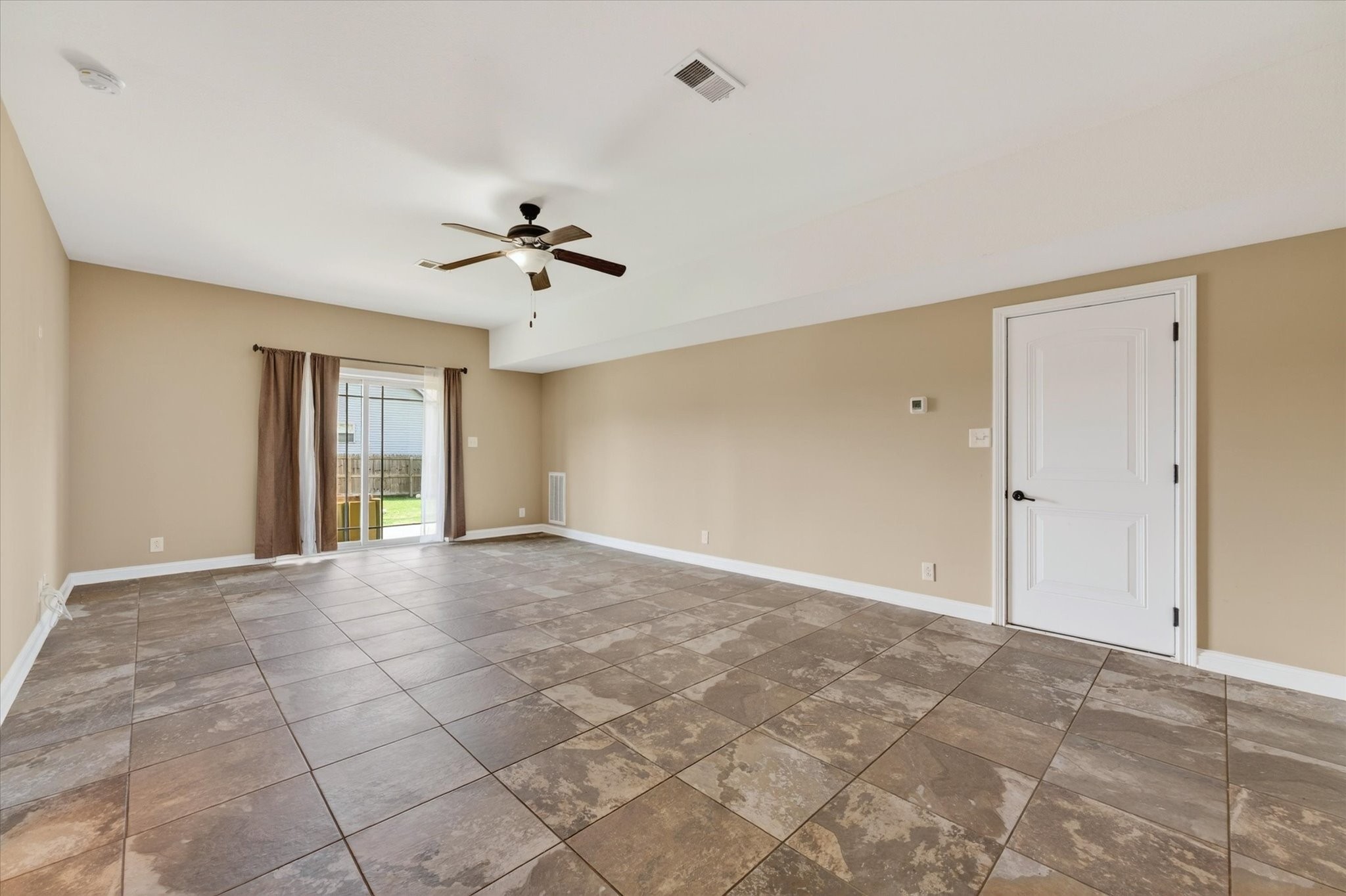 3876 Maliki Dr Property Photo 28