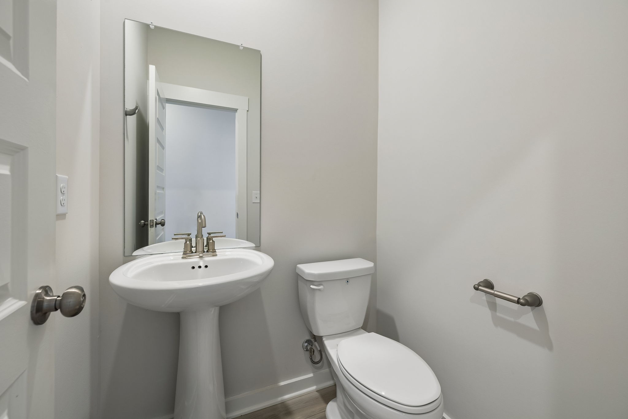 813 Westchester Circle Property Photo 28