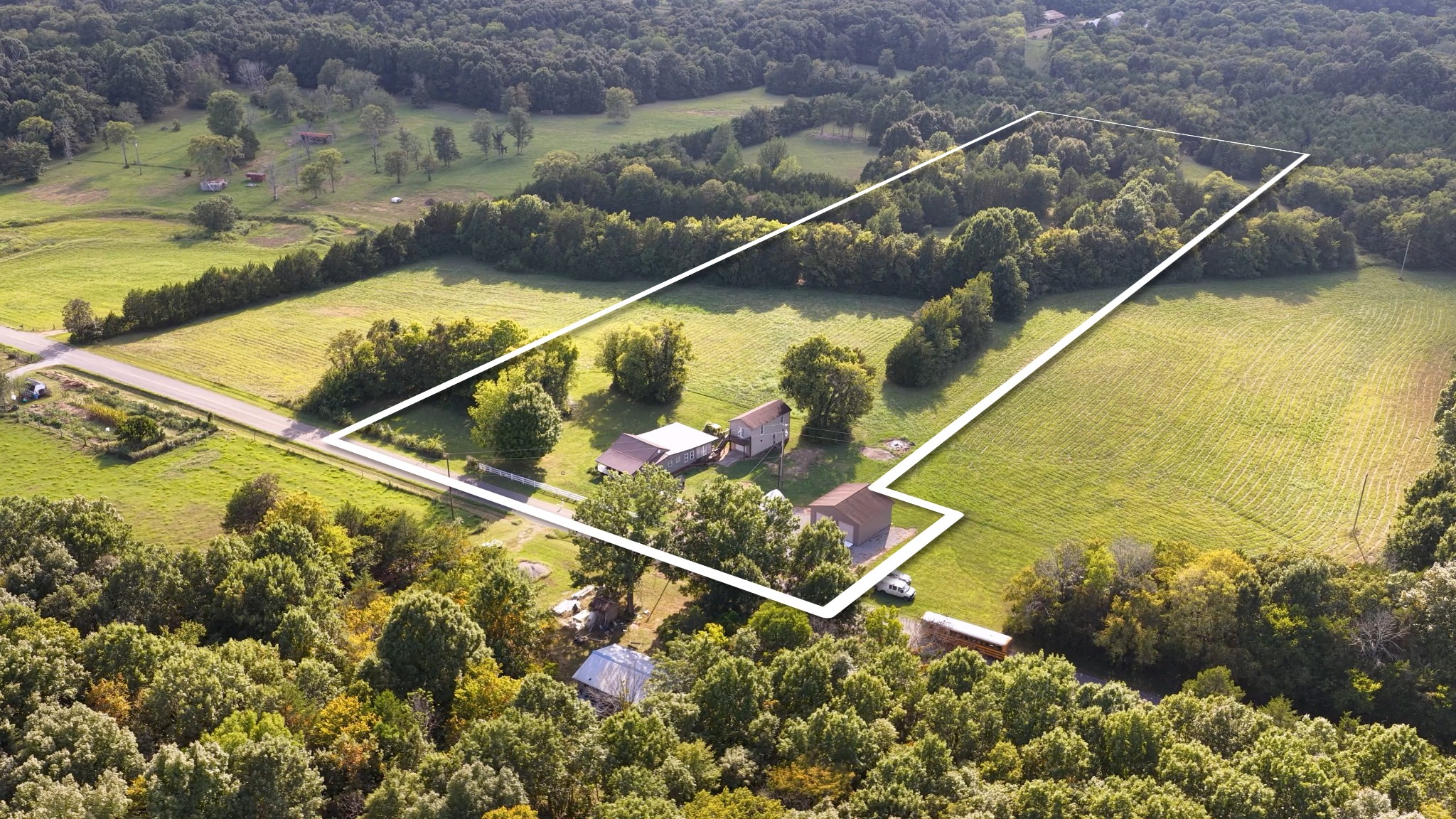 9670 Pruitt Rd Property Photo 1