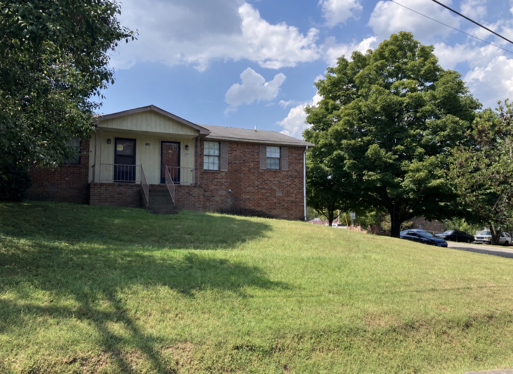 1208 Rosebank Ave Property Photo 1