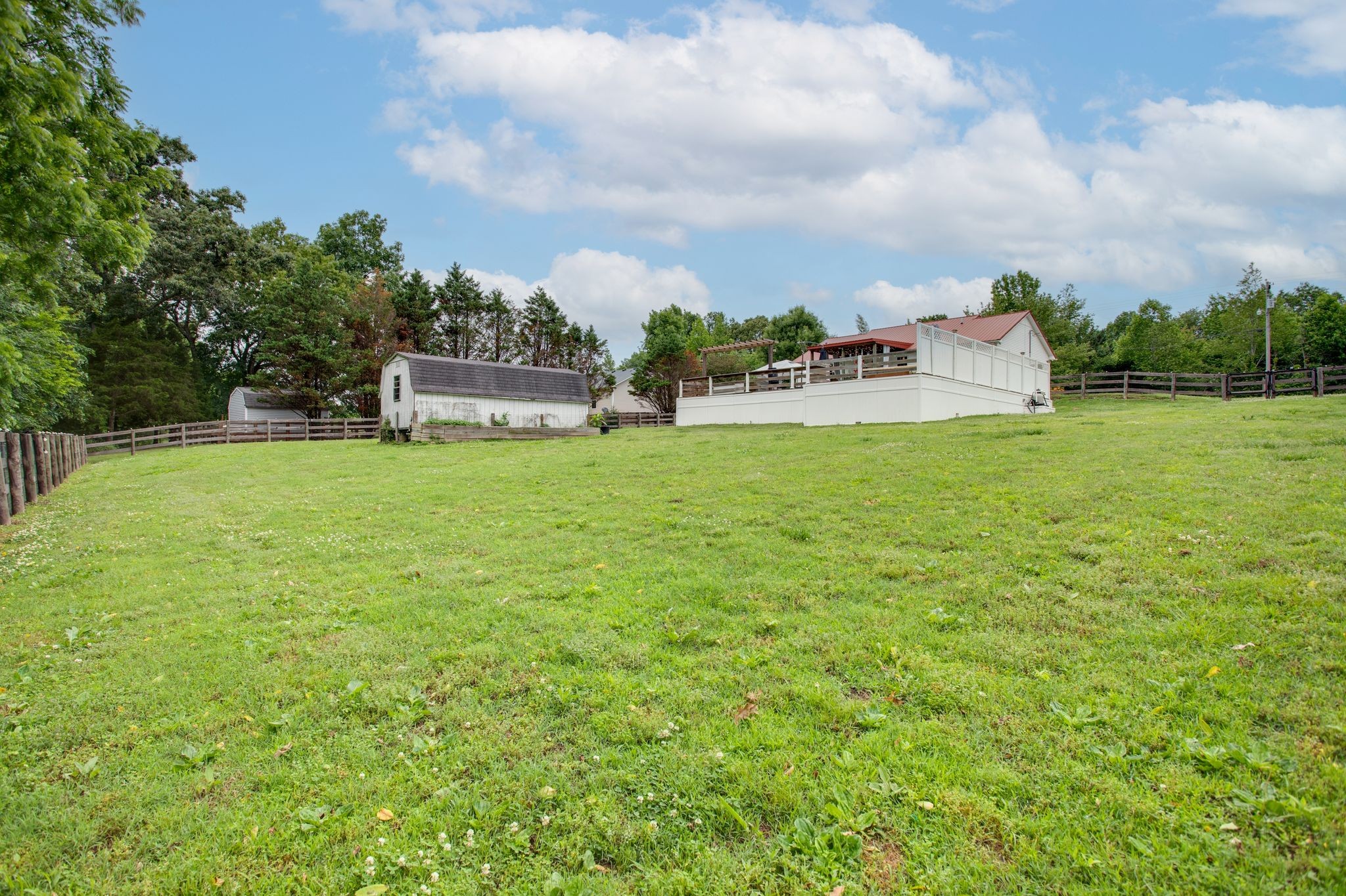 2233 Fall River Rd Property Photo 37