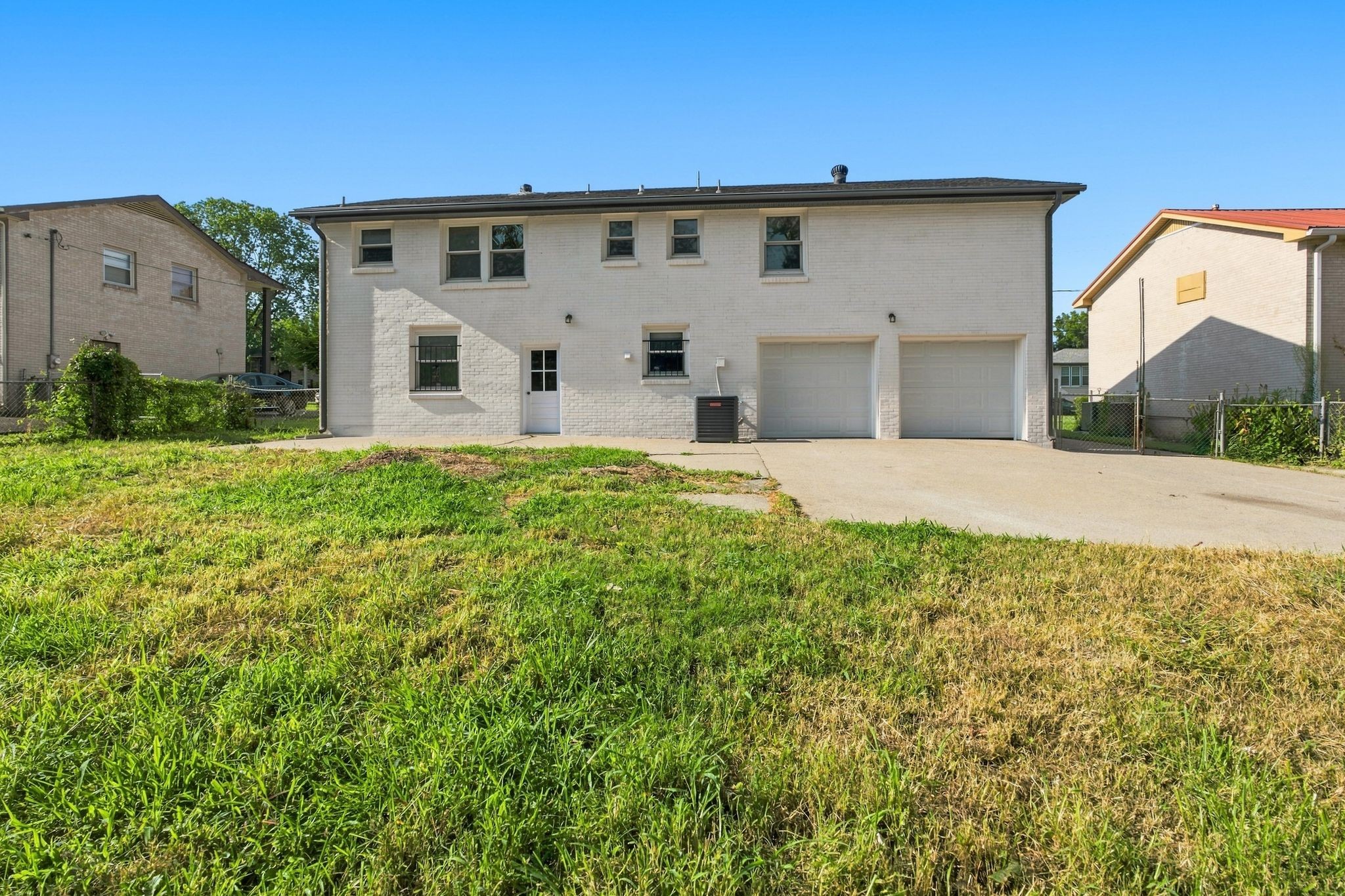 725 Roman Dr Property Photo 1