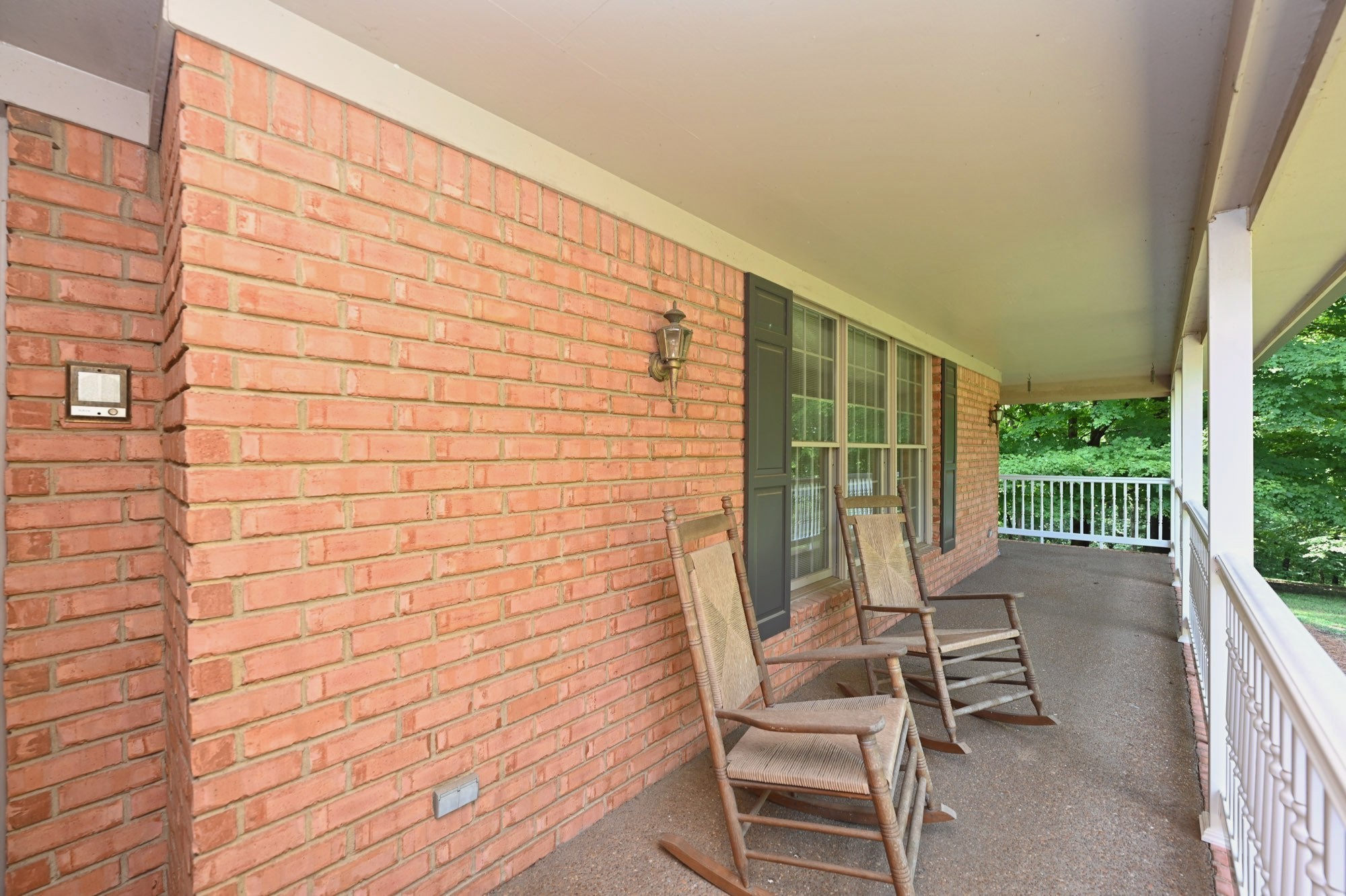 507 Menees Ln Property Photo 9