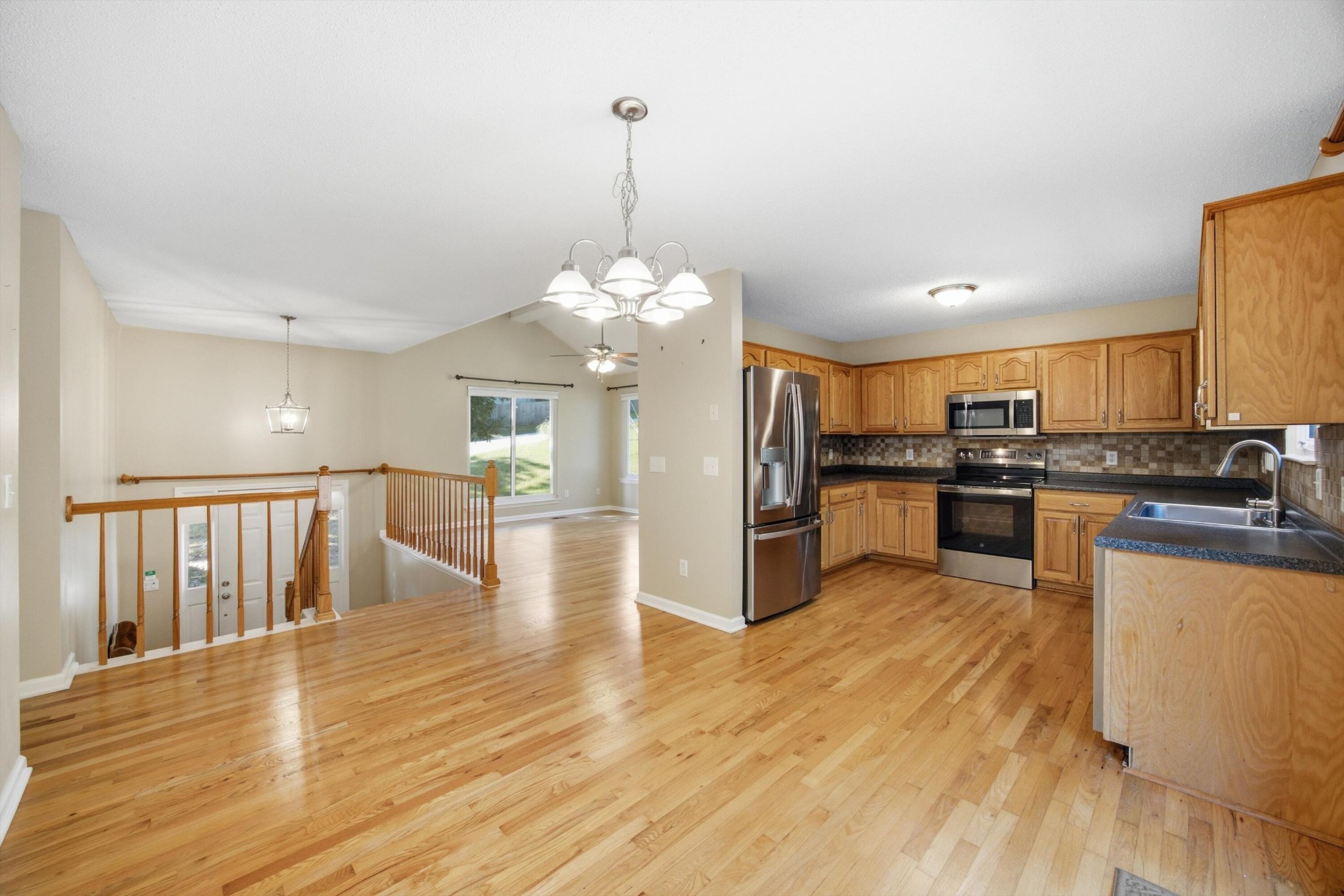 6821 Benwood Drive Property Photo 12