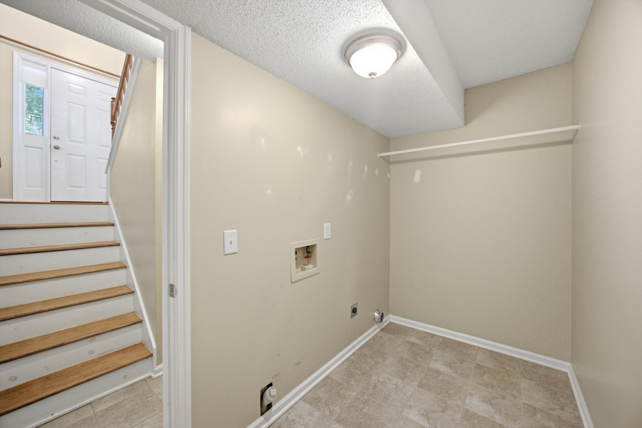 6821 Benwood Drive Property Photo 28