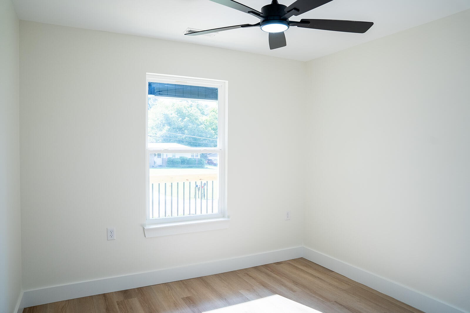 1904 Crestway Drive Property Photo 9