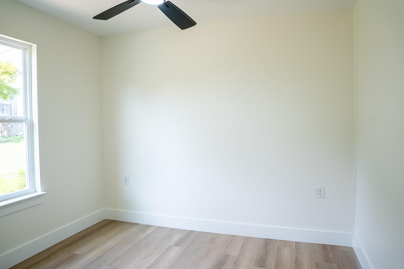 1904 Crestway Drive Property Photo 11