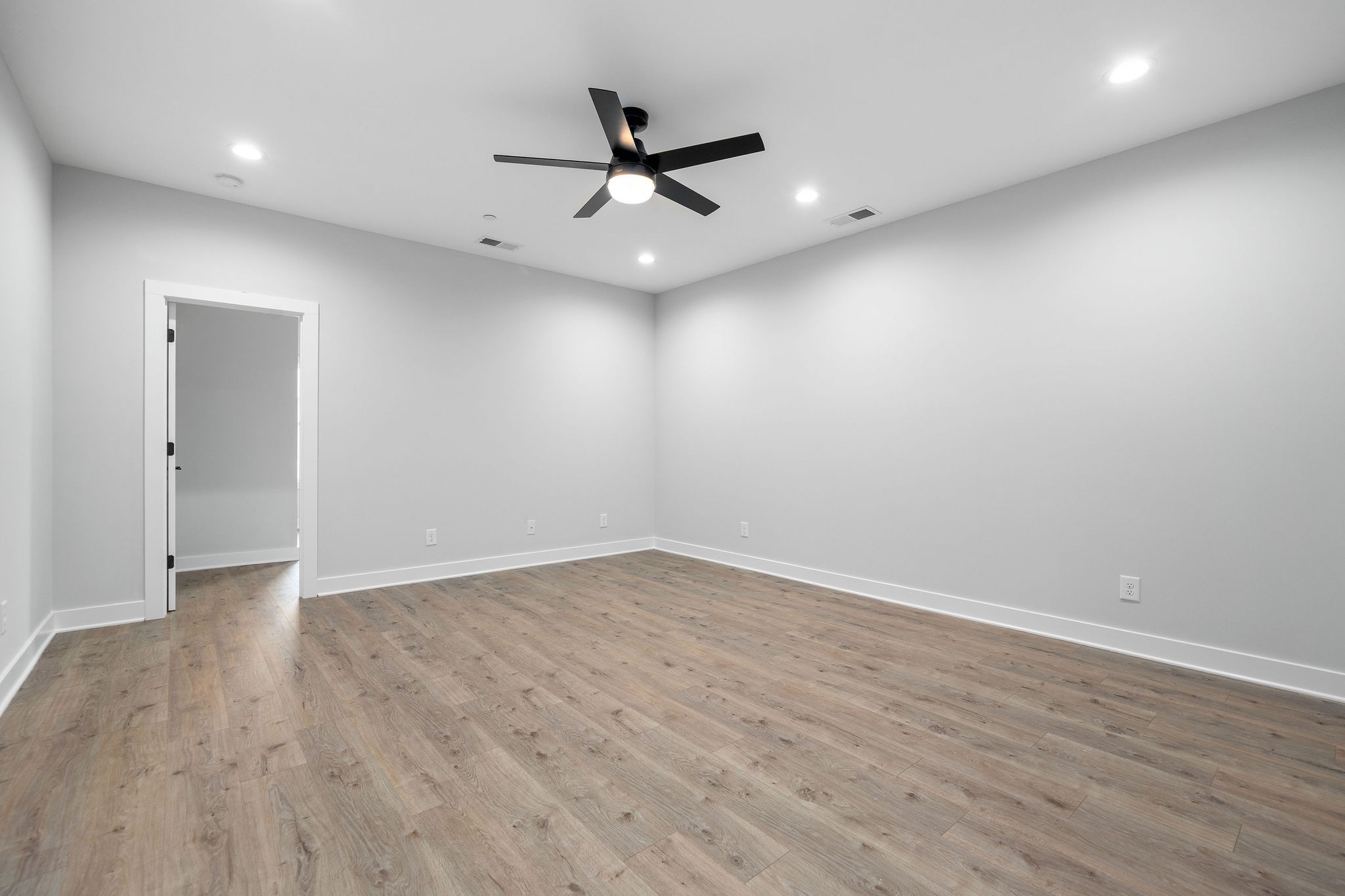 120 Savannah Ave Property Photo 23