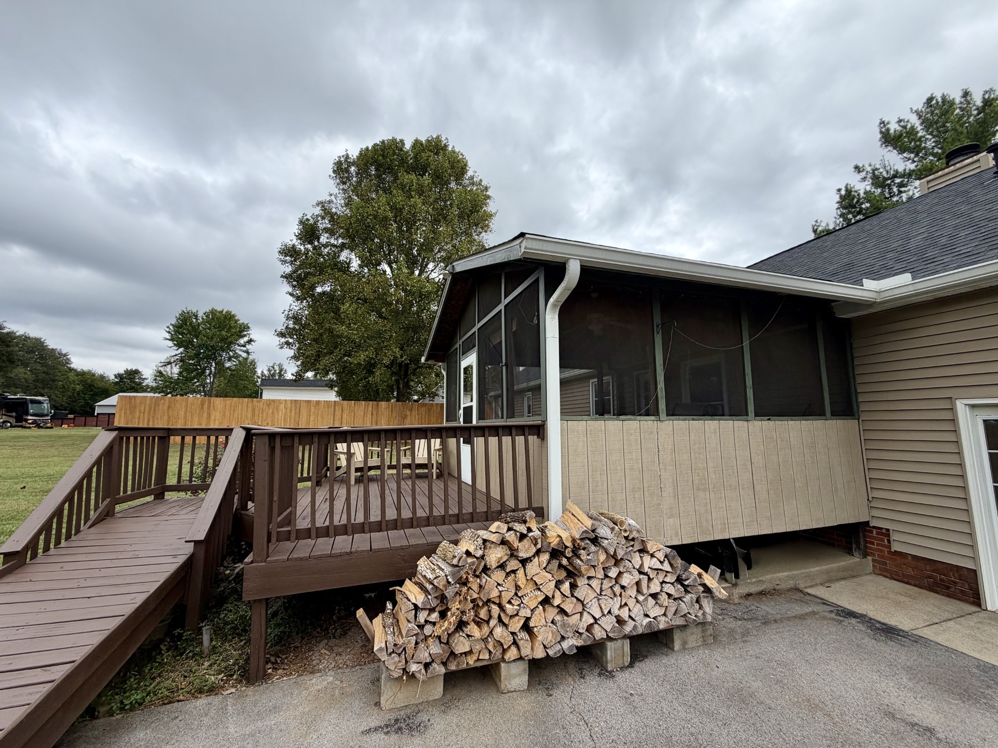 228 Bonwood Dr Property Photo 5