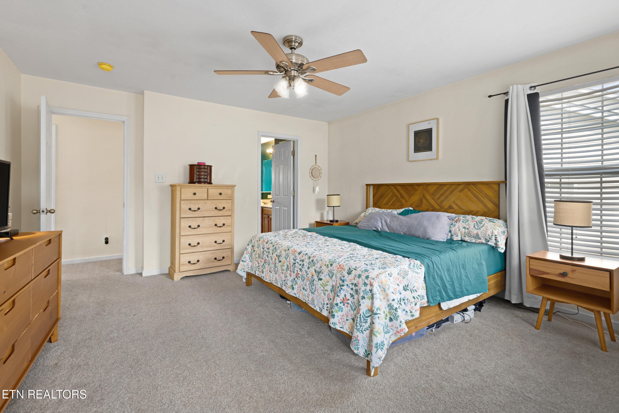 4419 Aylesbury Drive Property Photo 15