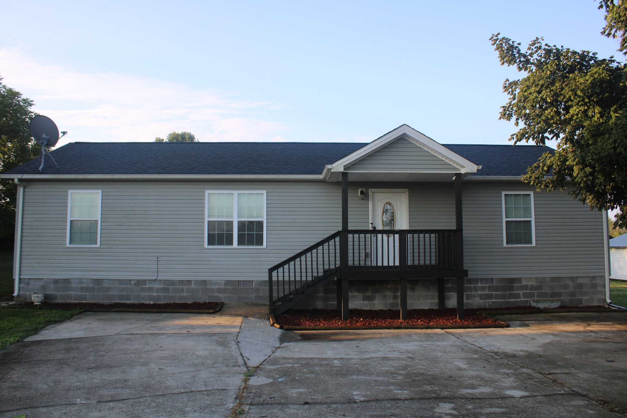 90 Allred Rd Property Photo 1