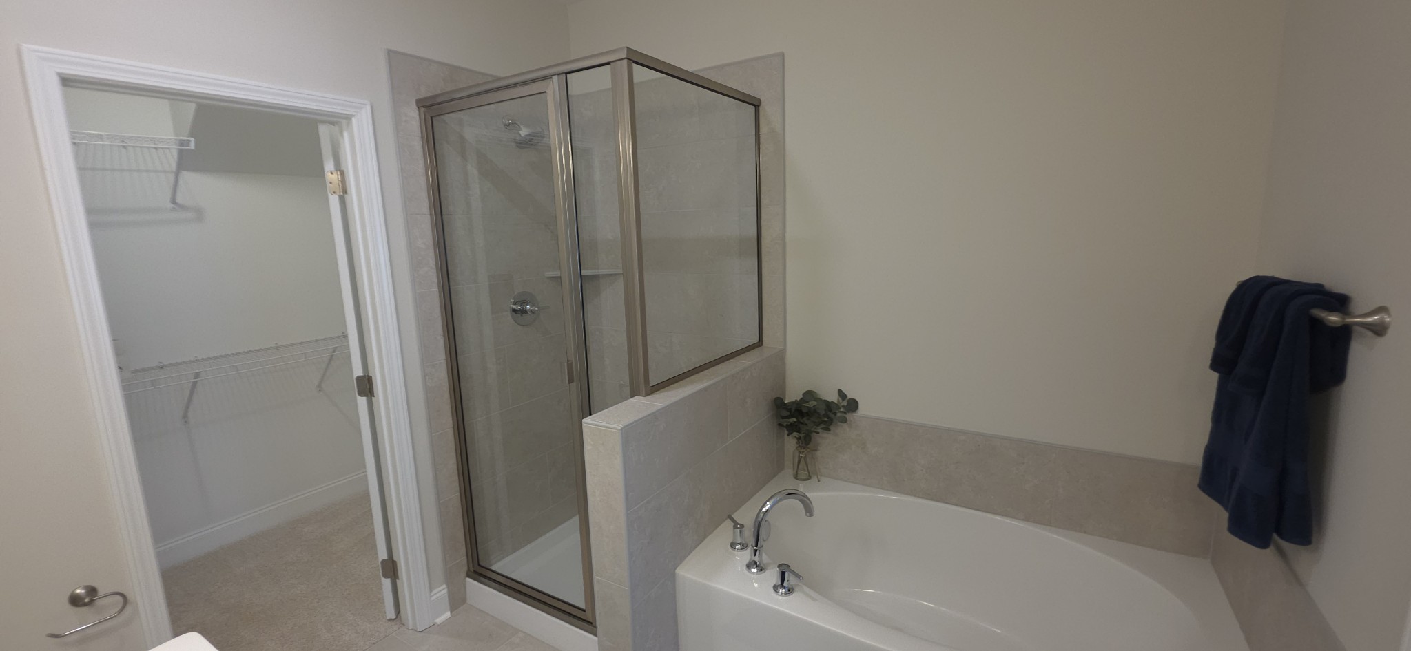 870 Westcott Ln Property Photo 12
