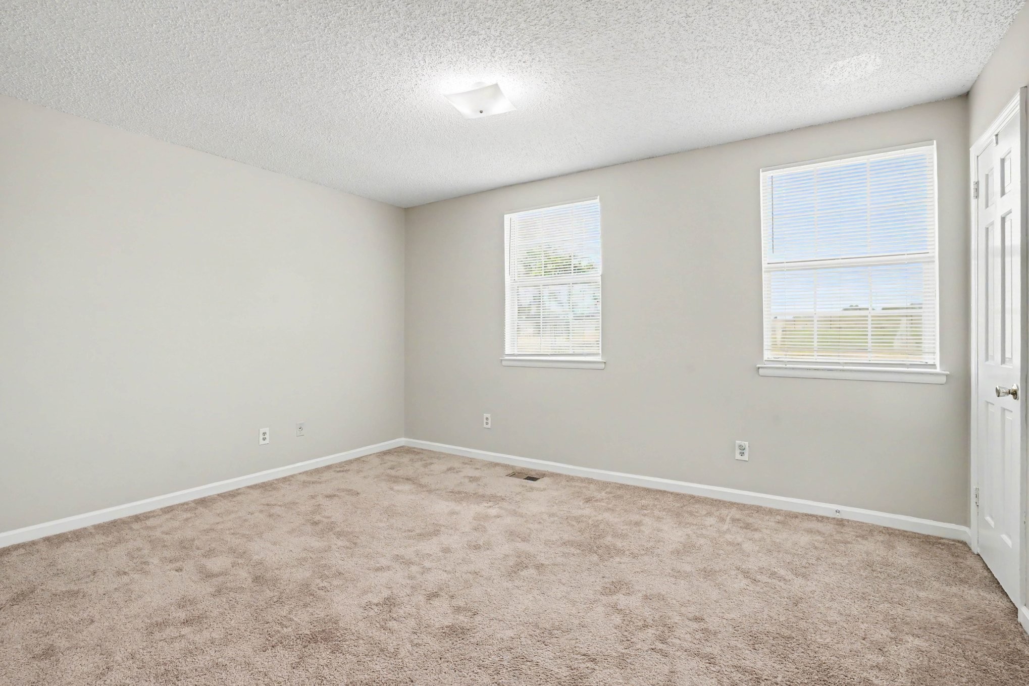 1301 Neelys Bend Rd Property Photo 10