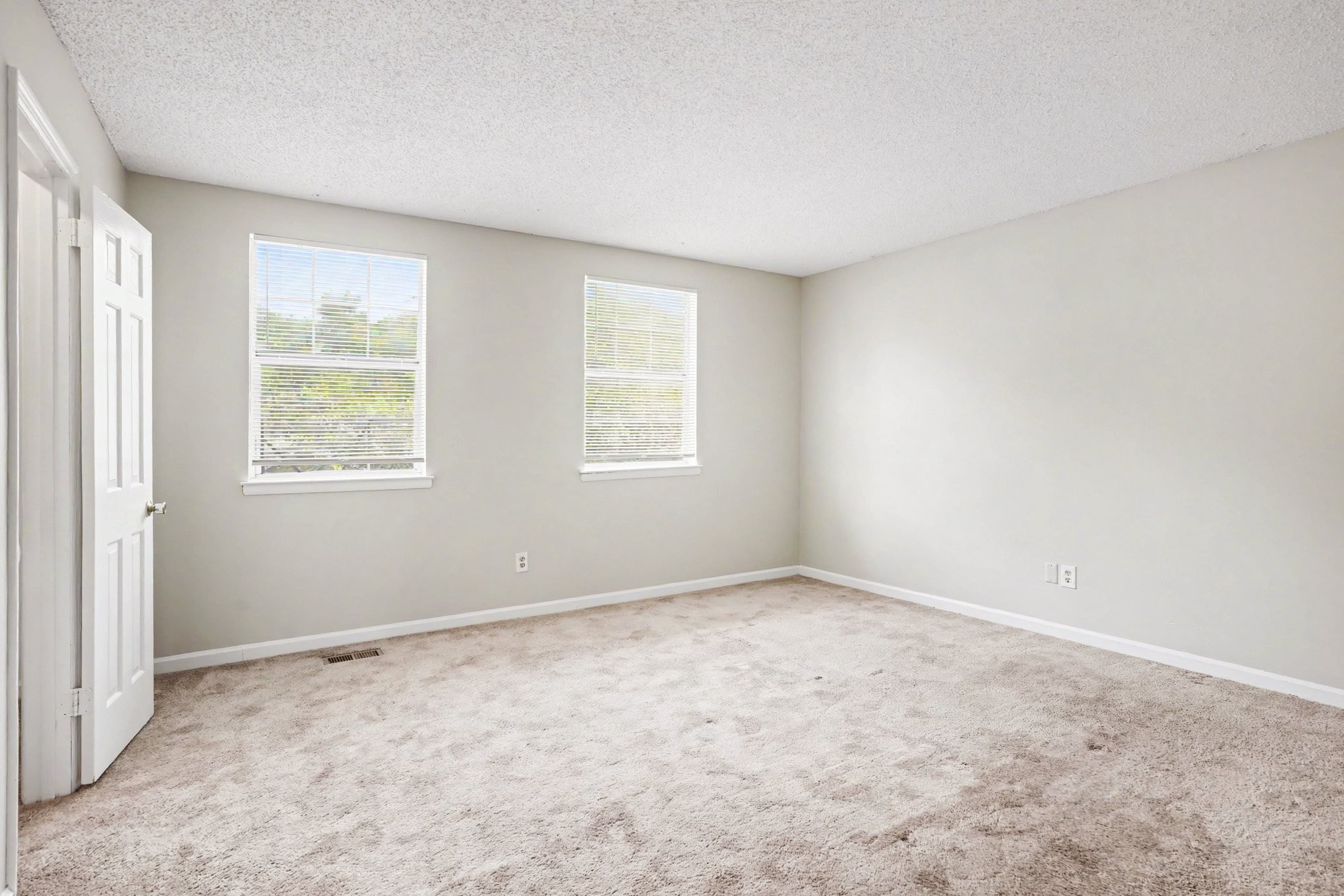 1301 Neelys Bend Rd Property Photo 12