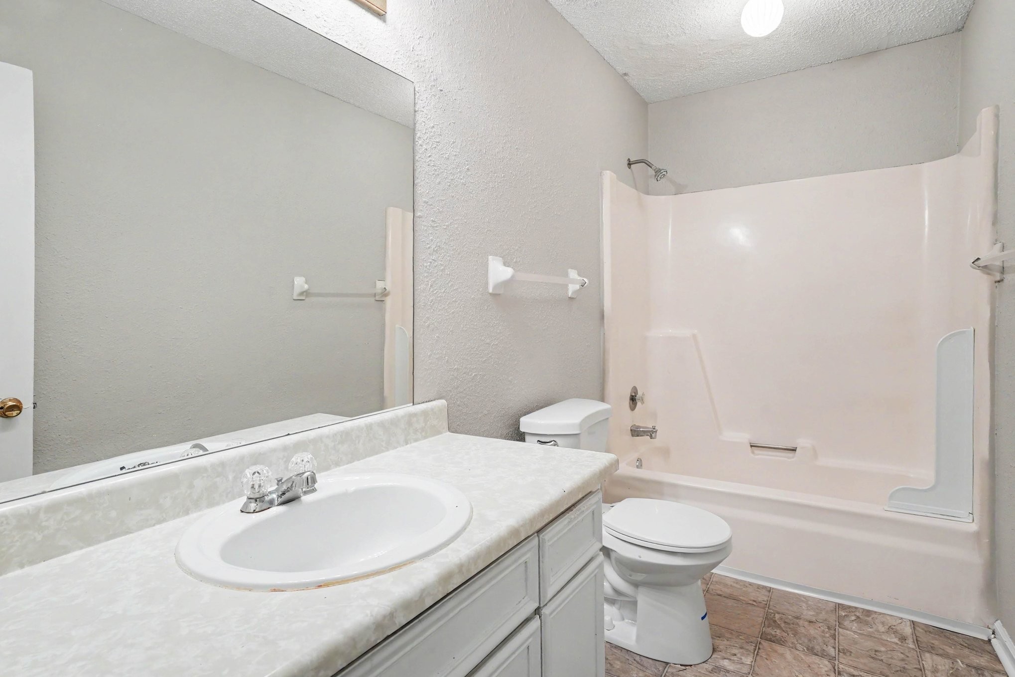 1301 Neelys Bend Rd Property Photo 14