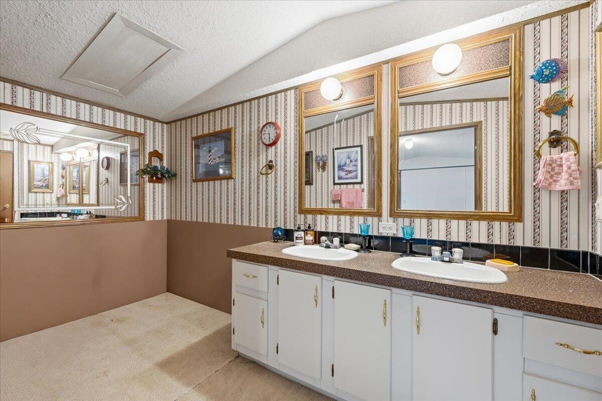 210 Success Drive Property Photo 19