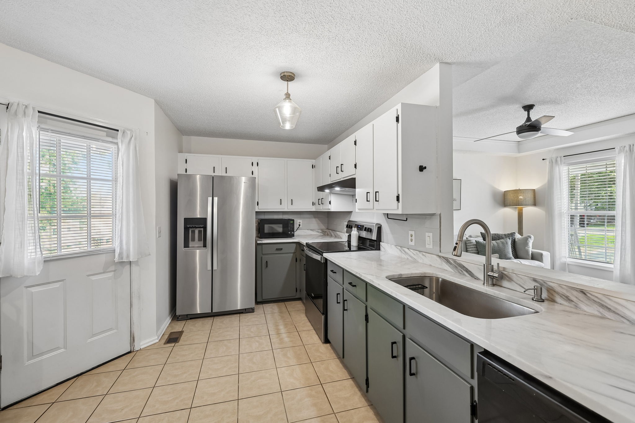 1316 Raden Dr Property Photo 6