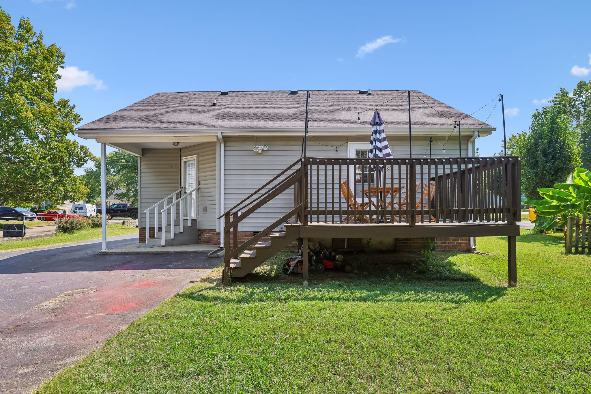 1316 Raden Dr Property Photo 15