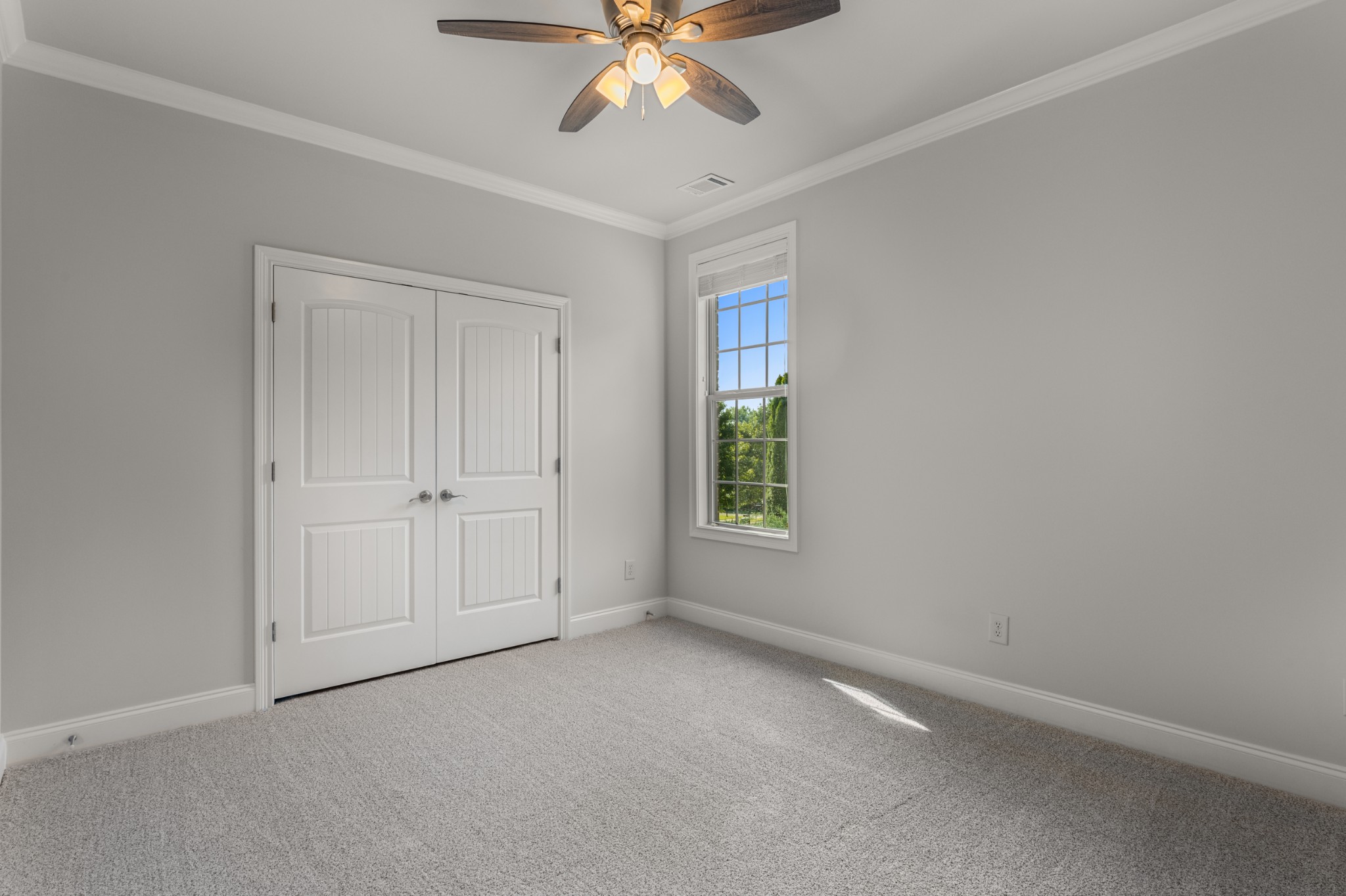 1012 Whispering Wind Way Property Photo 32