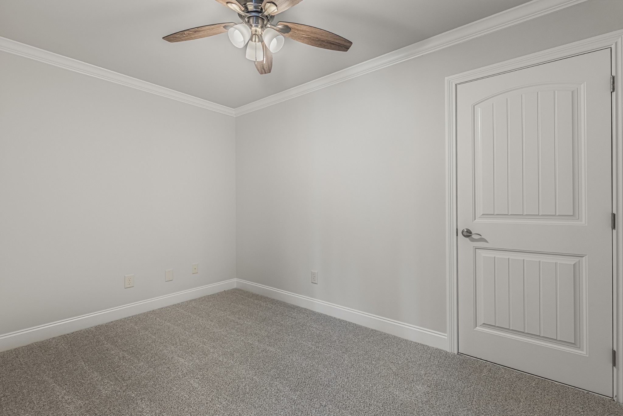 1012 Whispering Wind Way Property Photo 35