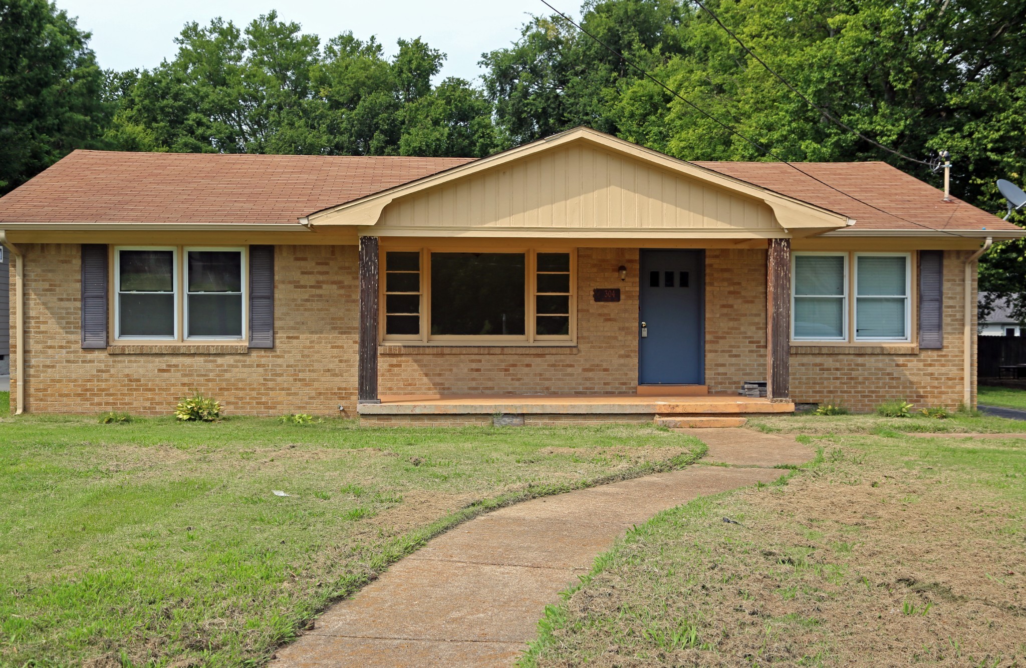304 Hay Long Ave Property Photo 1
