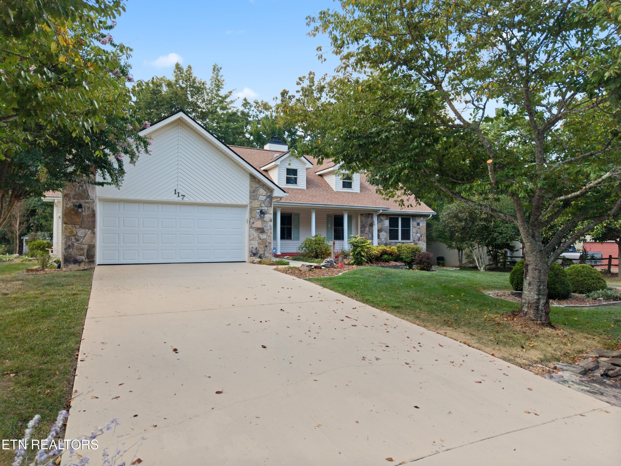 117 Lynhurst Drive Property Photo 1